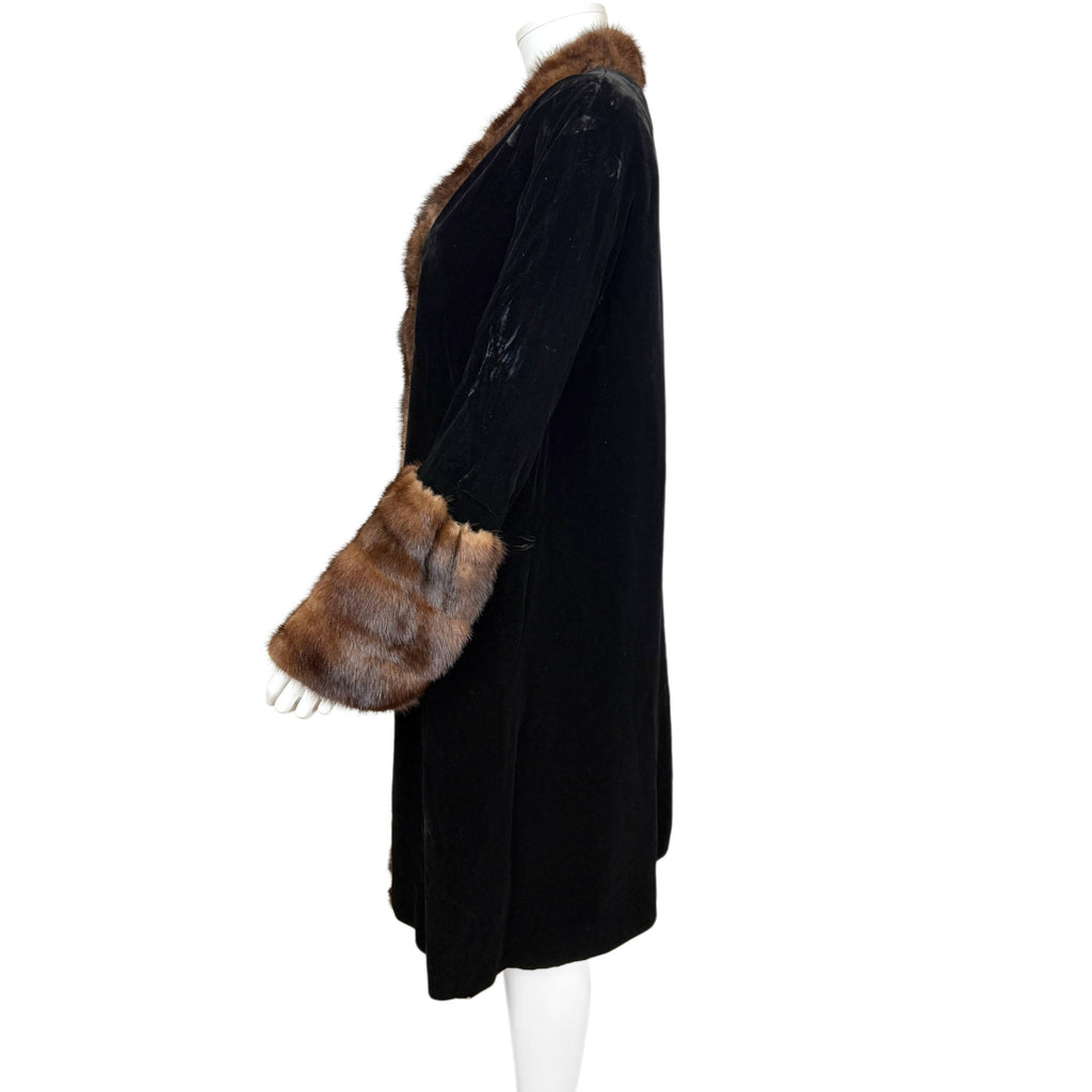 Vintage 1950s Black Velvet Evening Coat w Mink Fur Trim Sz M
