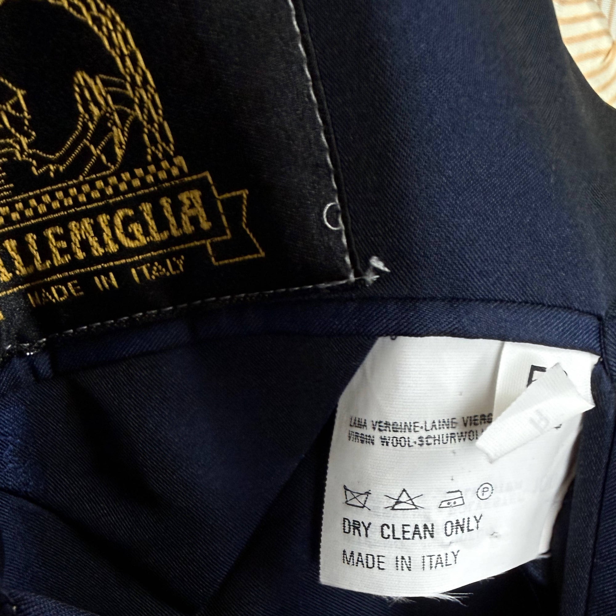 content label on millemiglia dinner jacket