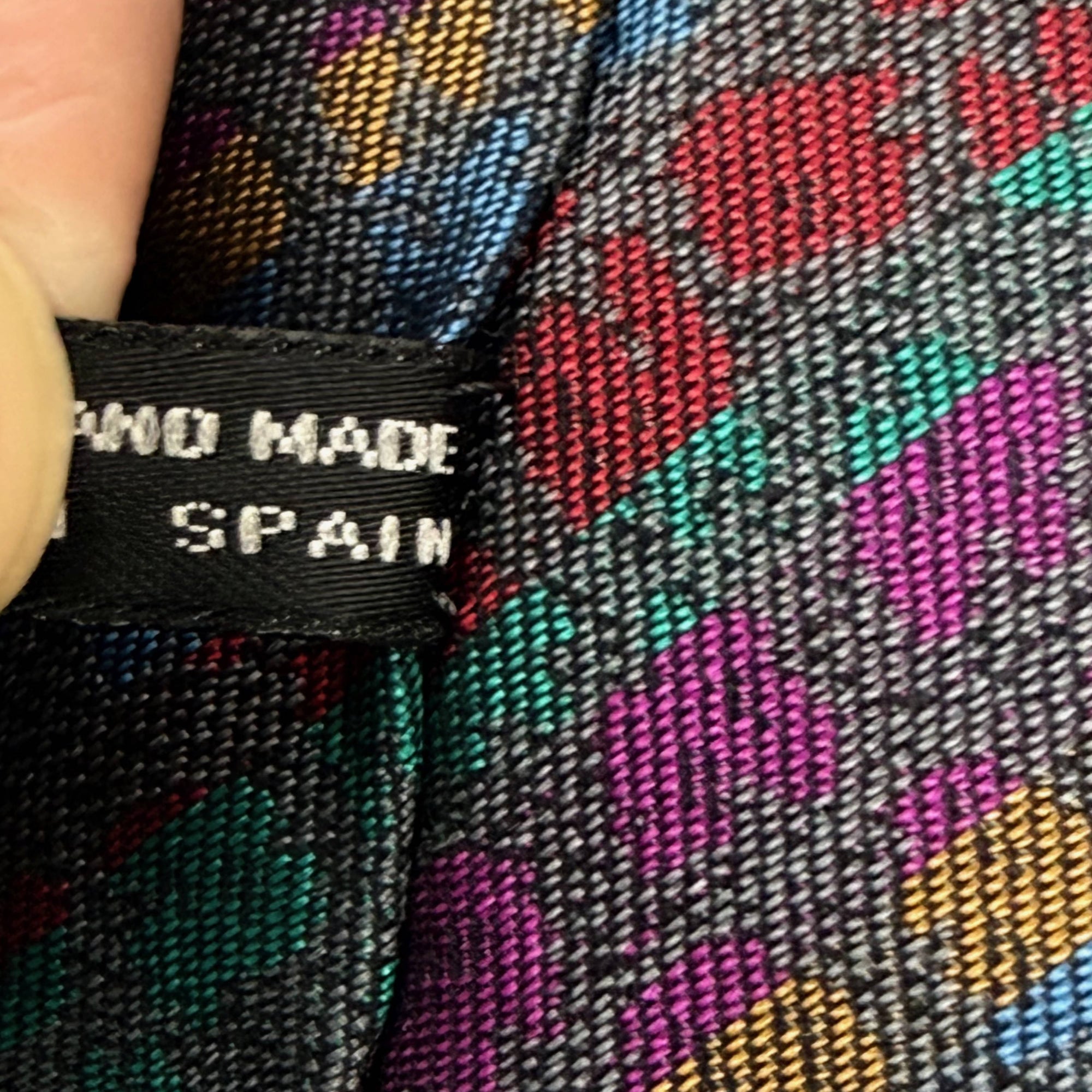 hand made in spain label