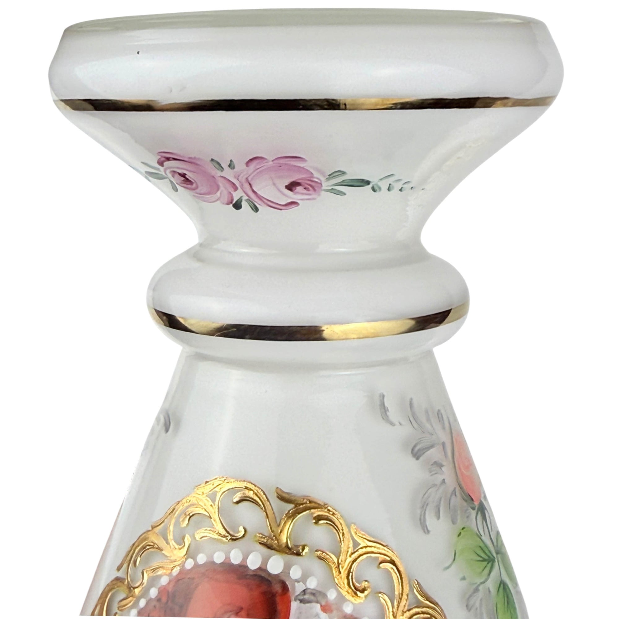 side view of base of cased glass vase