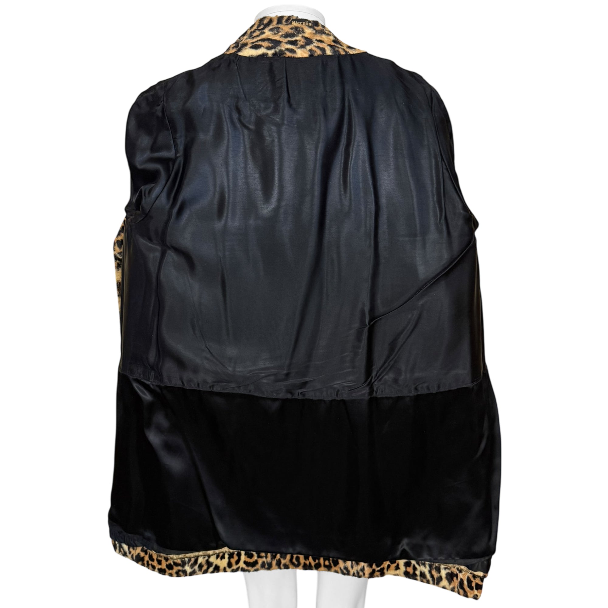 lining of 1960s leopard print coat by Niccolini 