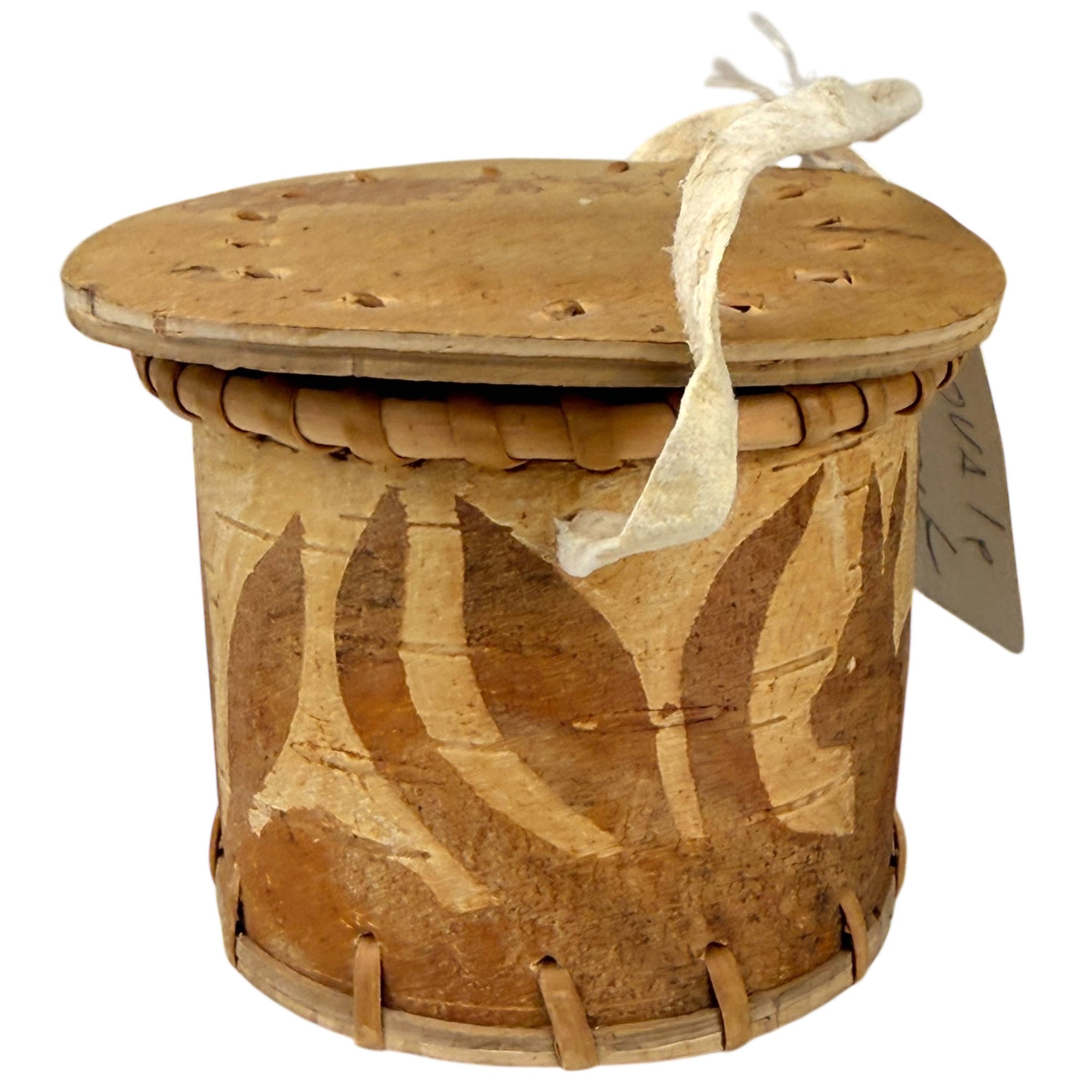 Ojibwe Birchbark Covered Box with Rabbit Motif, Attikamekw / Anishinaabe