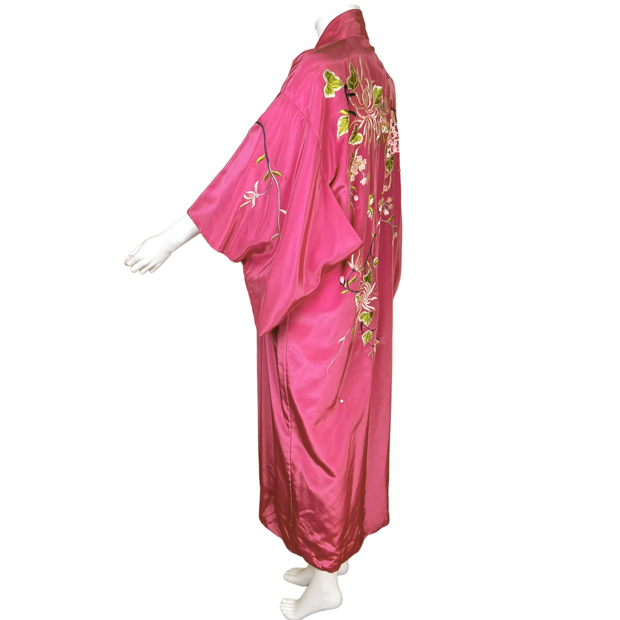 Vintage Embroidered Kimono Dressing Gown Pink Robe Japan