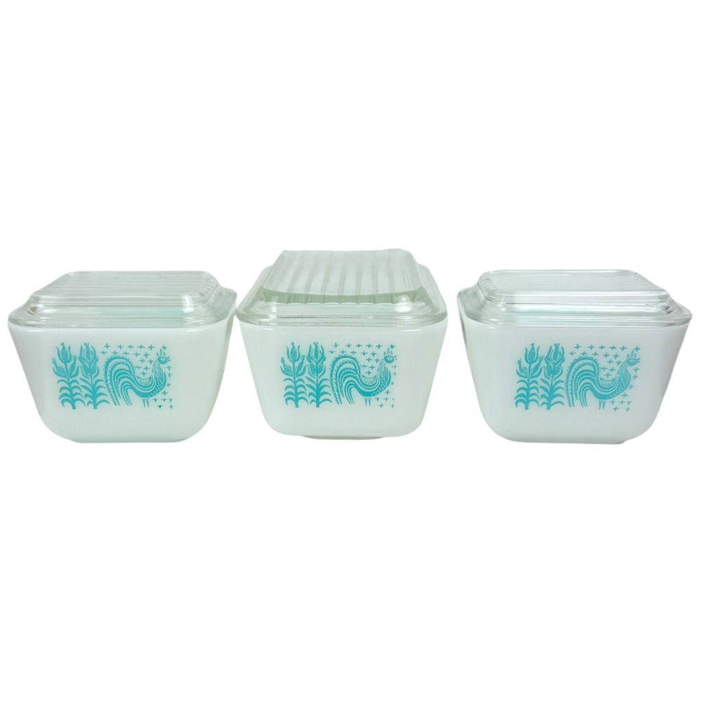 Pyrex Amish Butterprint Refrigerator Dishes Front View