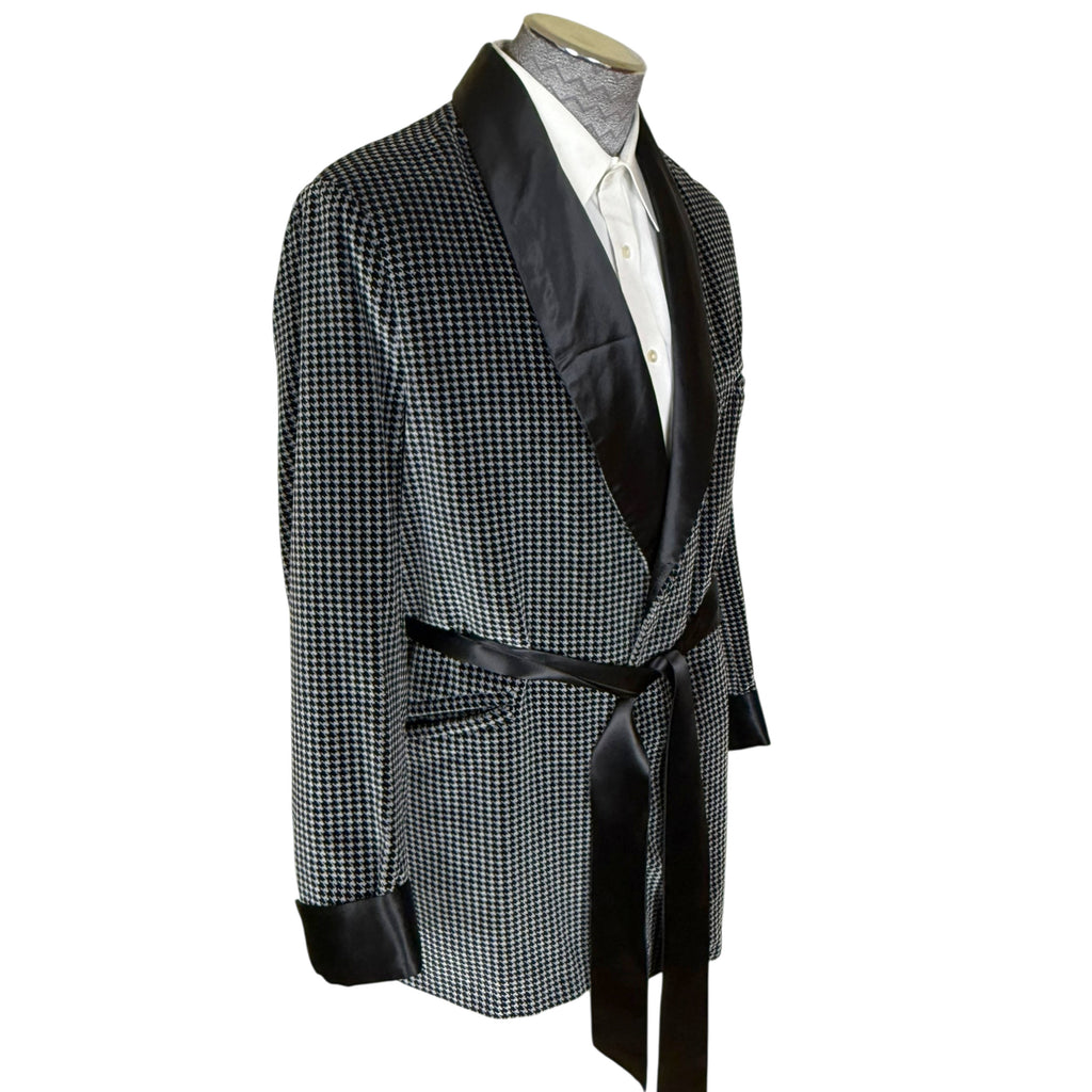 intage Saks Fifth Avenue cotton velvet smoking jacket with satin shawl collar and cuffs