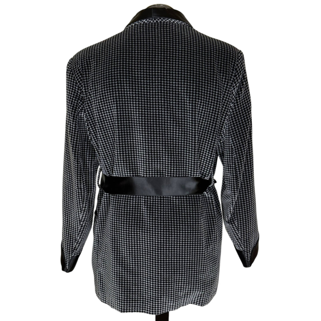 Vintage 1990s Saks Fifth Avenue houndstooth smoking jacket back view