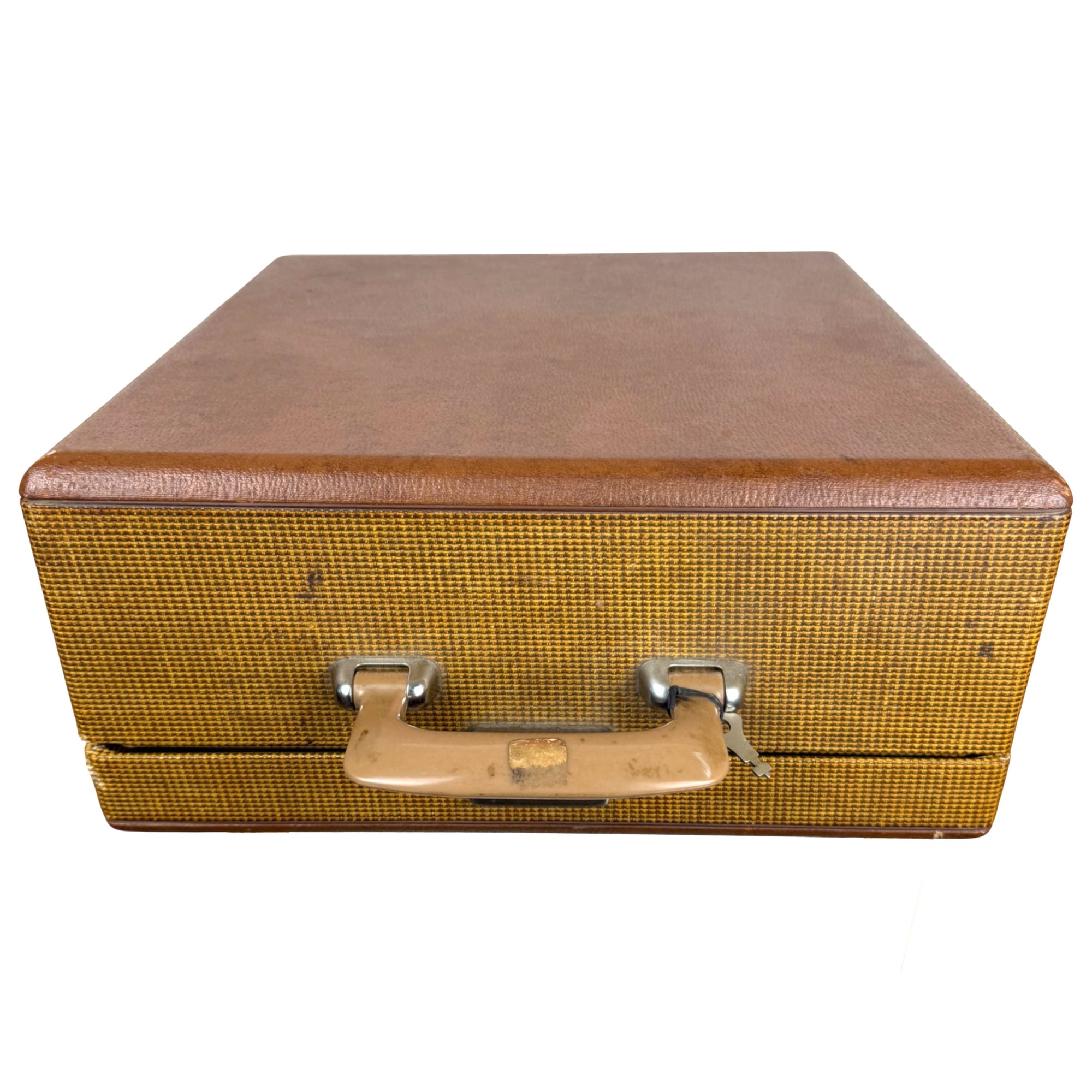 Original Smith-Corona fitted carrying case with key