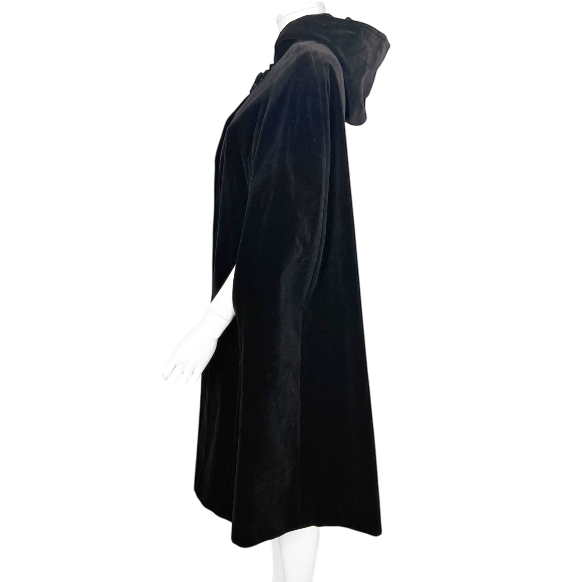 Vintage 1970s Black Velvet Hooded Cape Surrey Classics Canada Size M