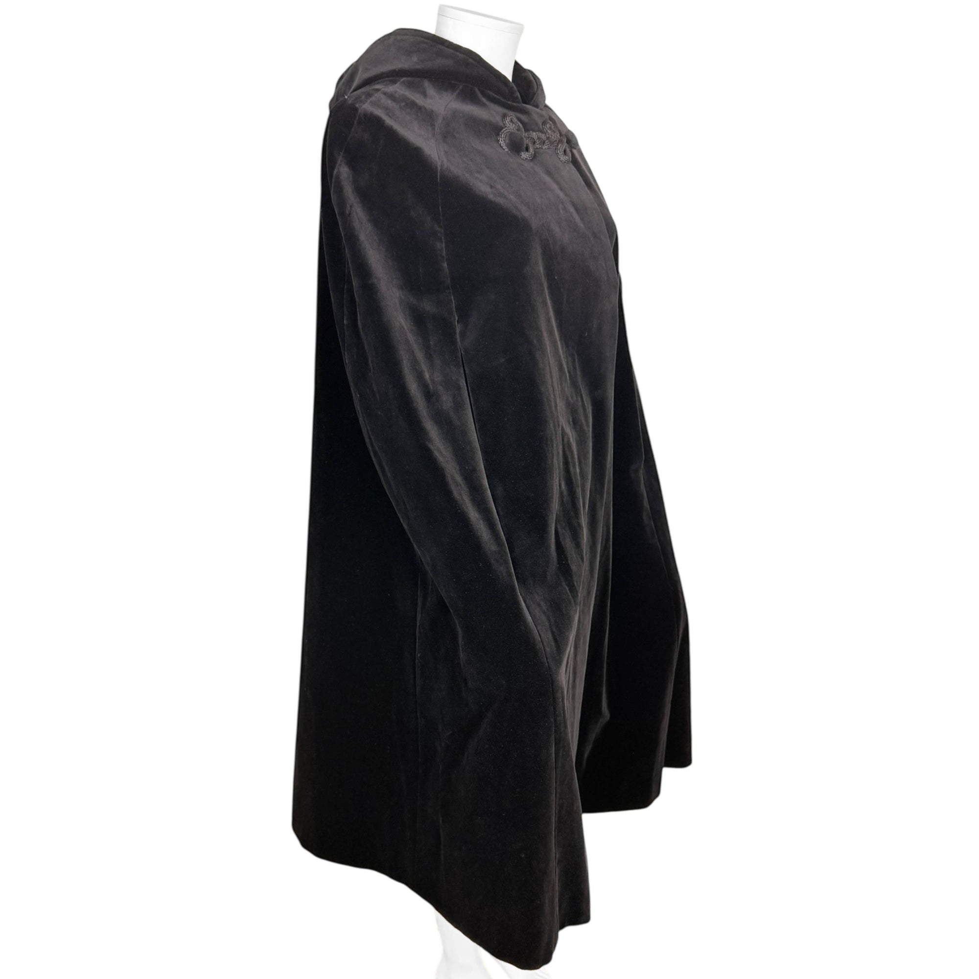 Vintage 1970s Black Velvet Hooded Cape Surrey Classics Canada Size M