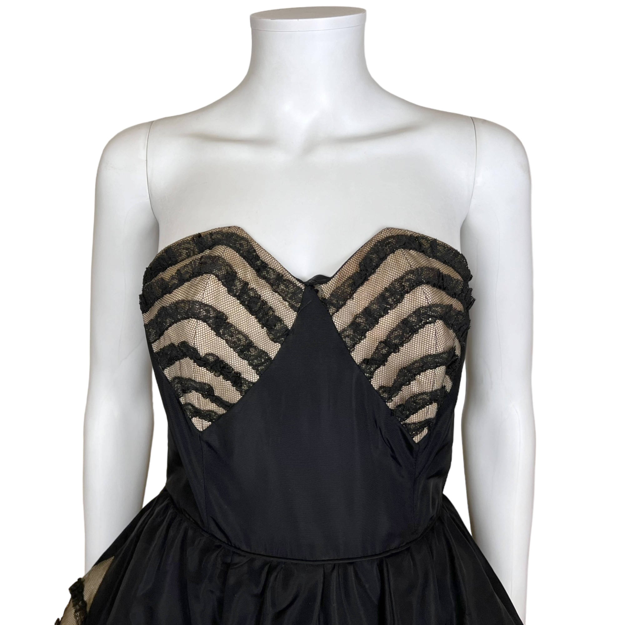 Vintage 1950s Strapless Evening Dress w Lace Net Insets Sz M