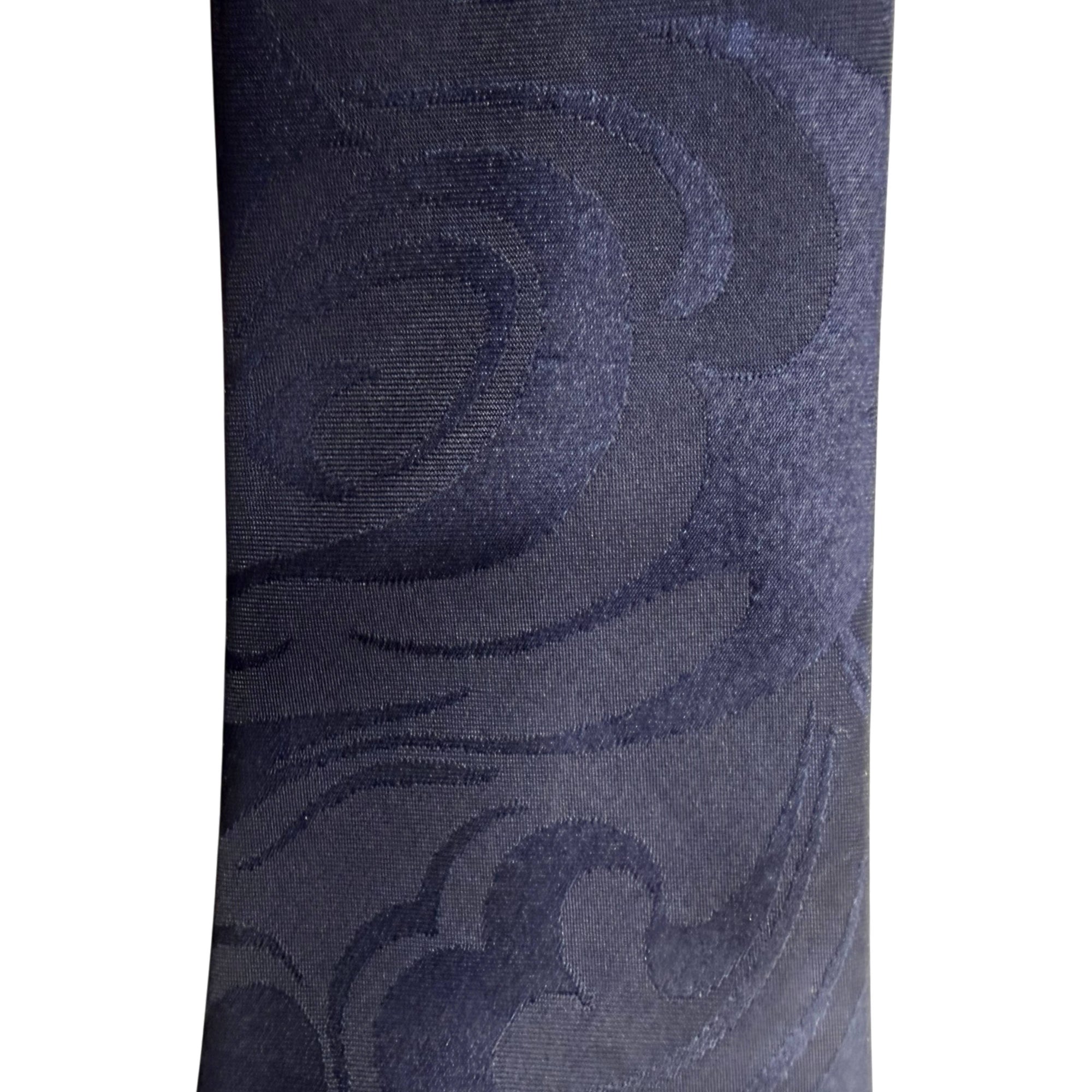 weave in tie