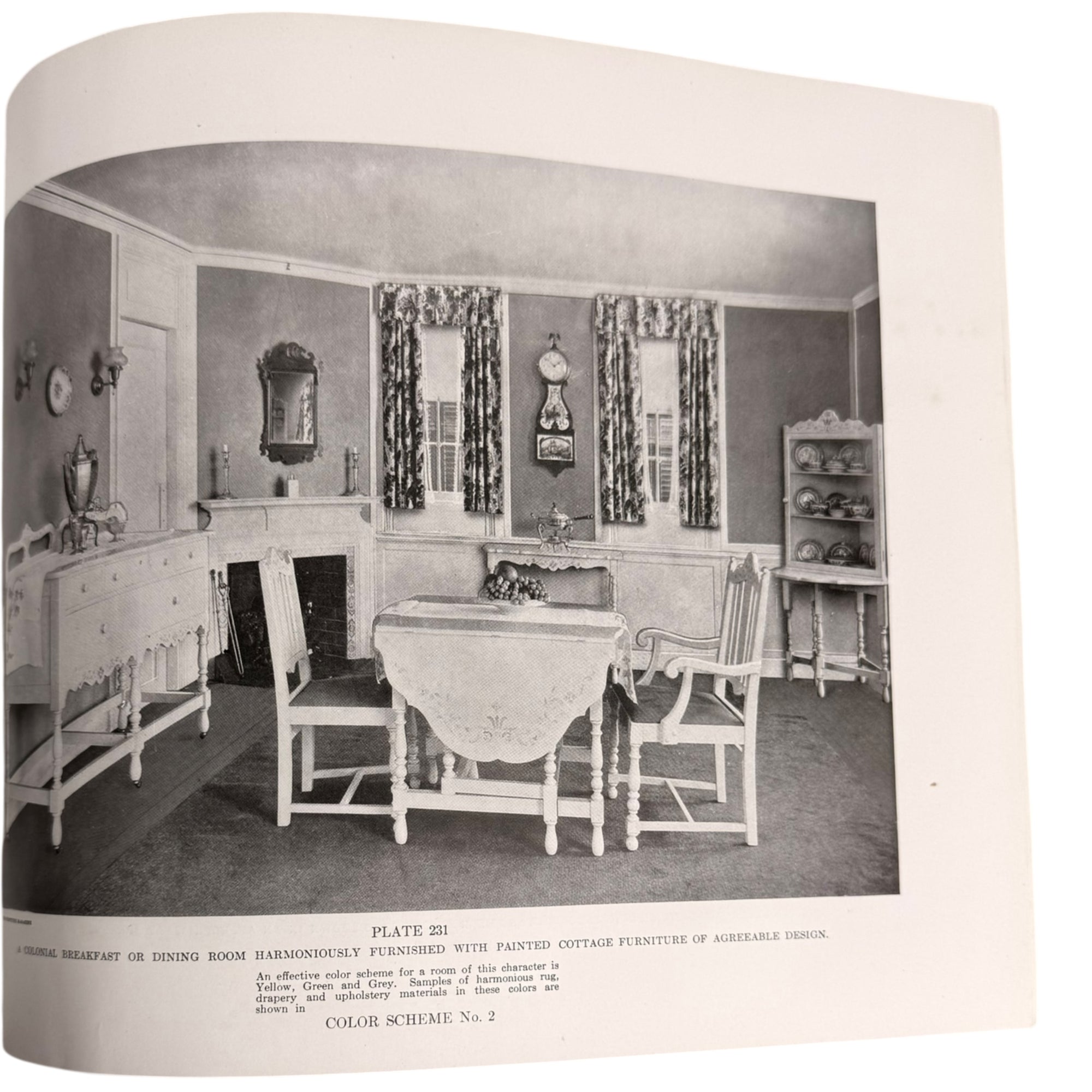 photo of interior in How to Select Furnishings for the Home