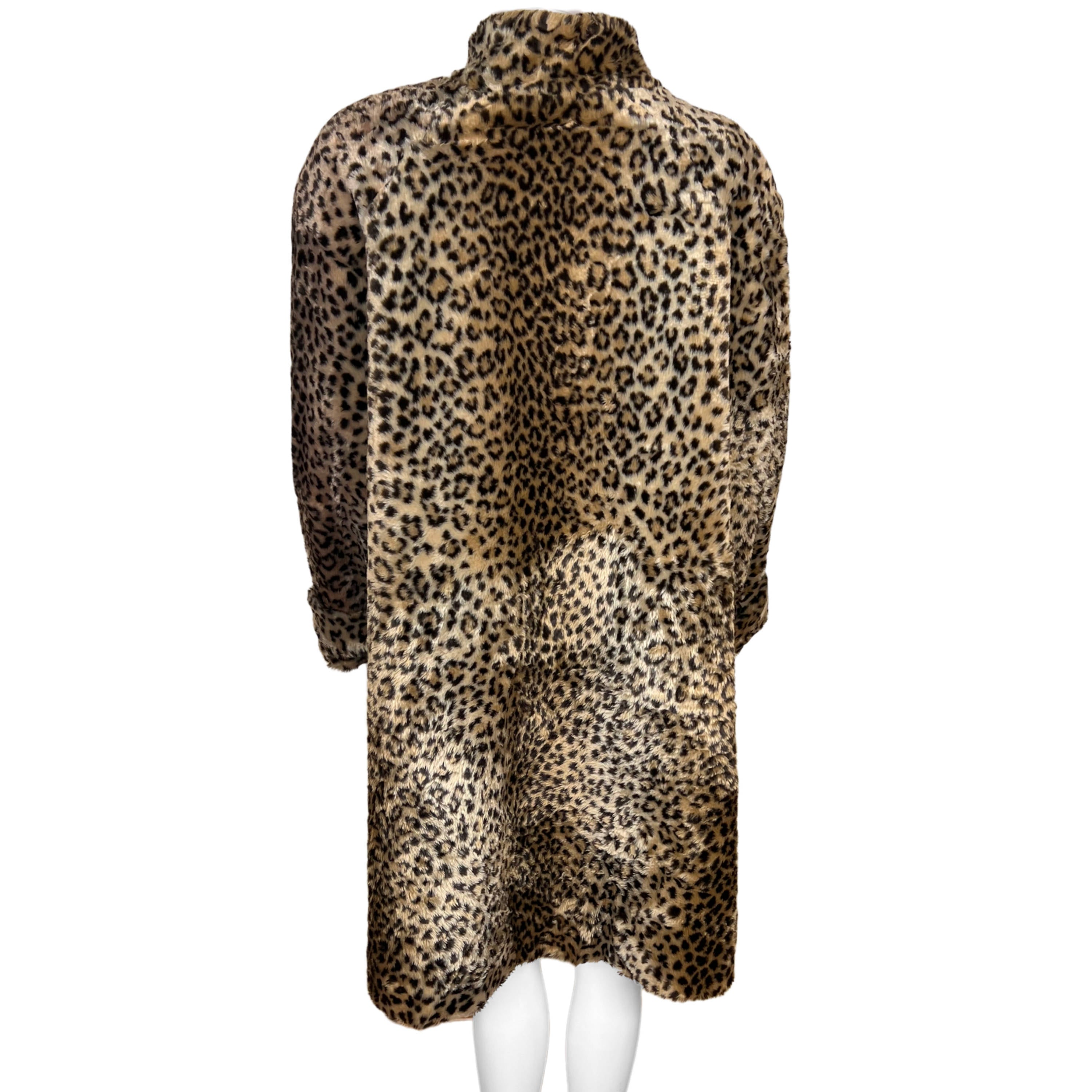 1980s Vintage Leopard Faux Fur Coat by Utex Ladies Size S