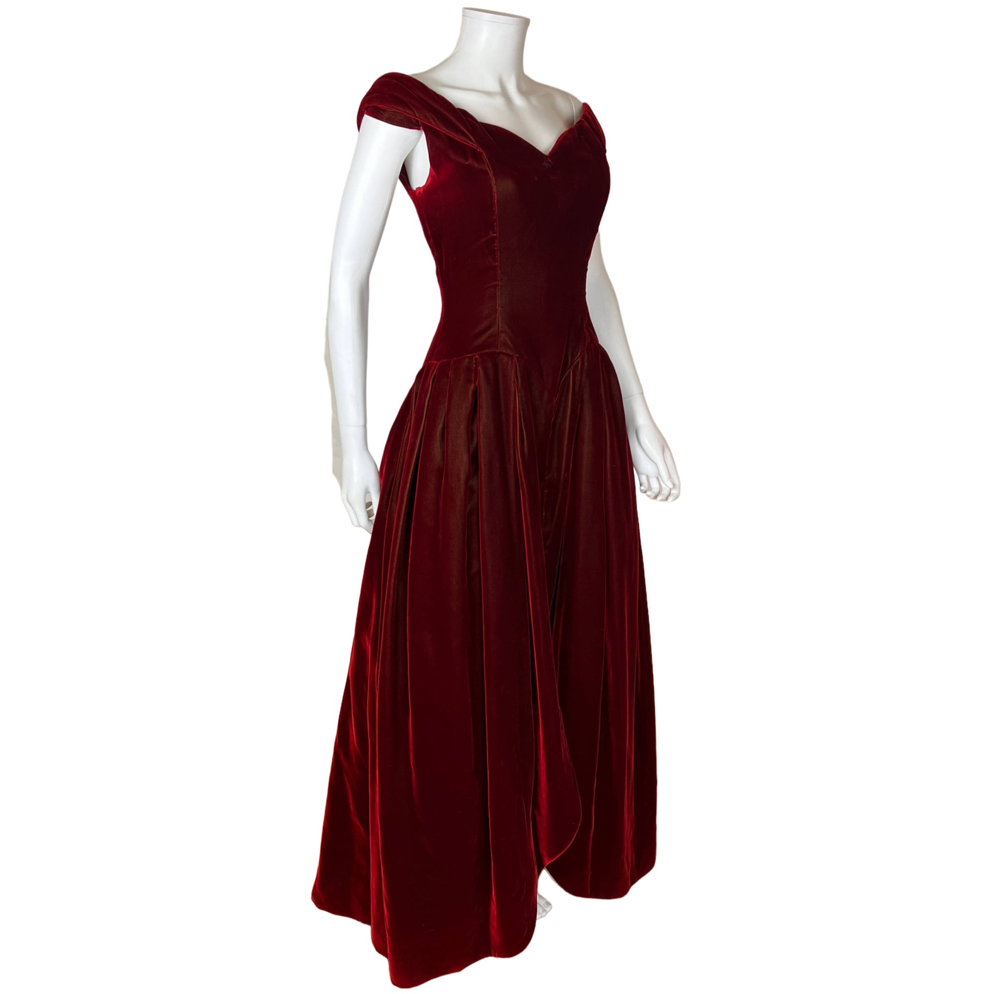 1980s Vintage Victor Costa Ball Gown Red Velvet Dress Size S