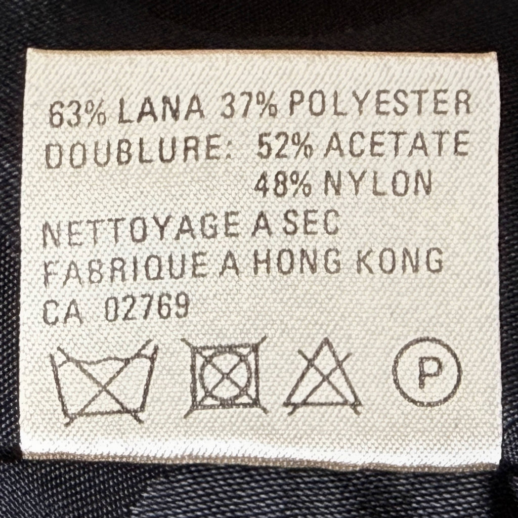 french version of WilliWear jacket fabric label showing 63% wool 37% polyester and acetate nylon lining
