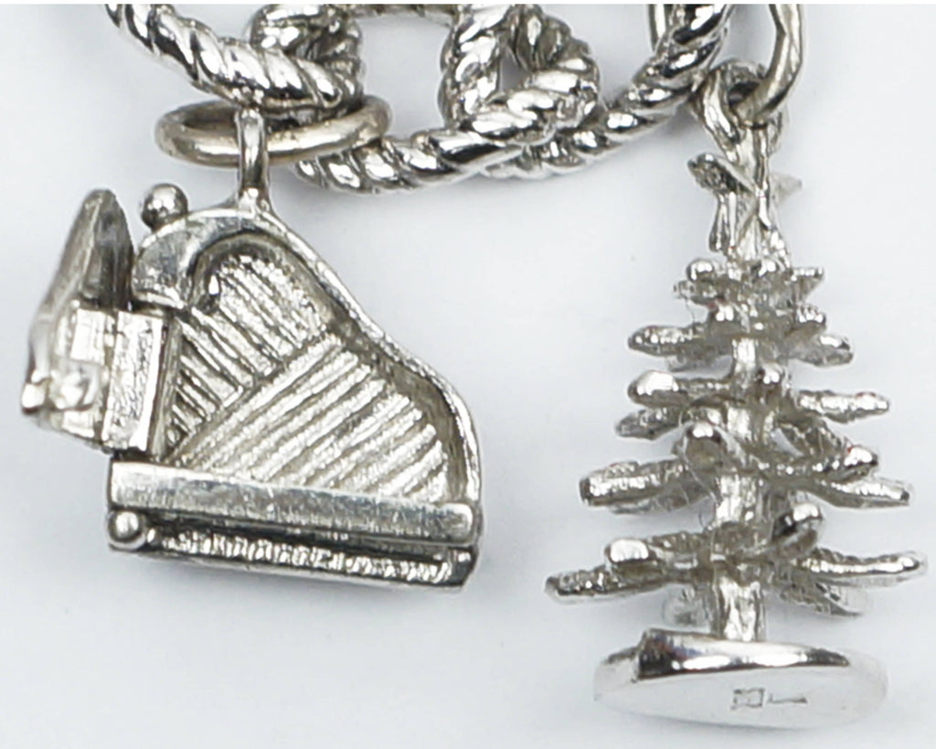 Vintage Sterling Silver Charm Bracelet w 10 Charms - Poppy's Vintage Clothing