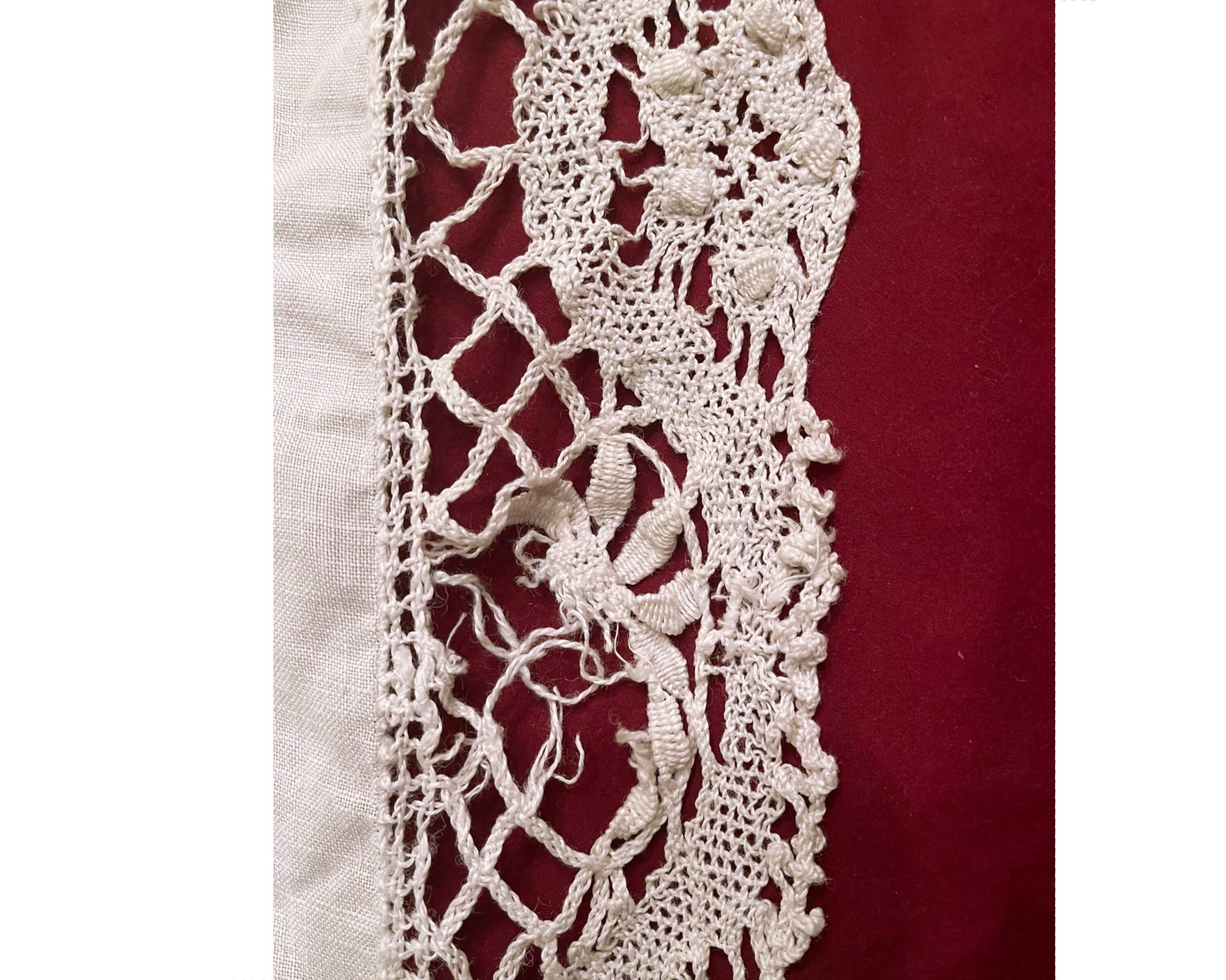 Vintage Lace Inset Linen Tablecloth w Embroidered Cutwork Bedspread - Poppy's Vintage Clothing