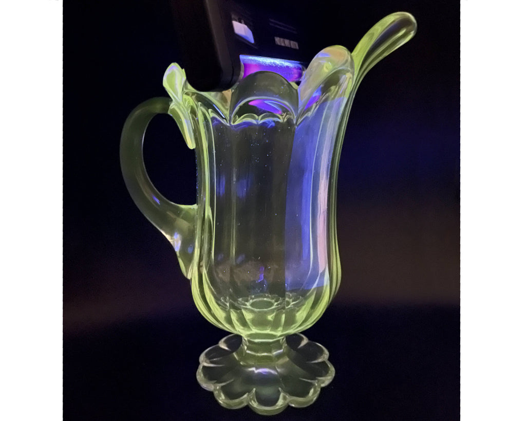 Antique EAPG Pitcher US Glass Puritan Pattern 15115 c 1909 - Poppy's Vintage Clothing