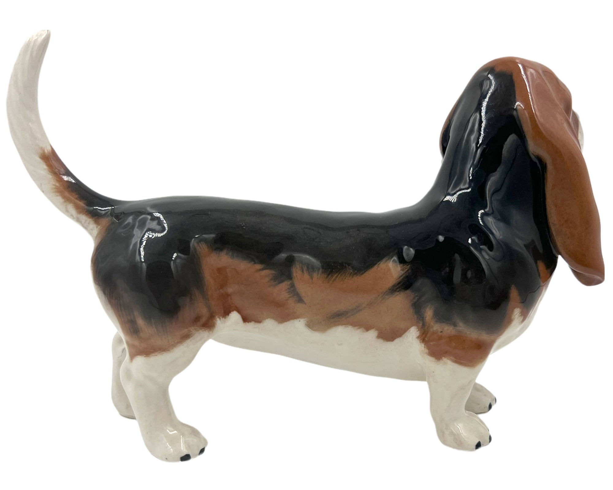 Vintage Beswick Basset Hound Dog Figurine Fochno Trinket No 2045A - Poppy's Vintage Clothing