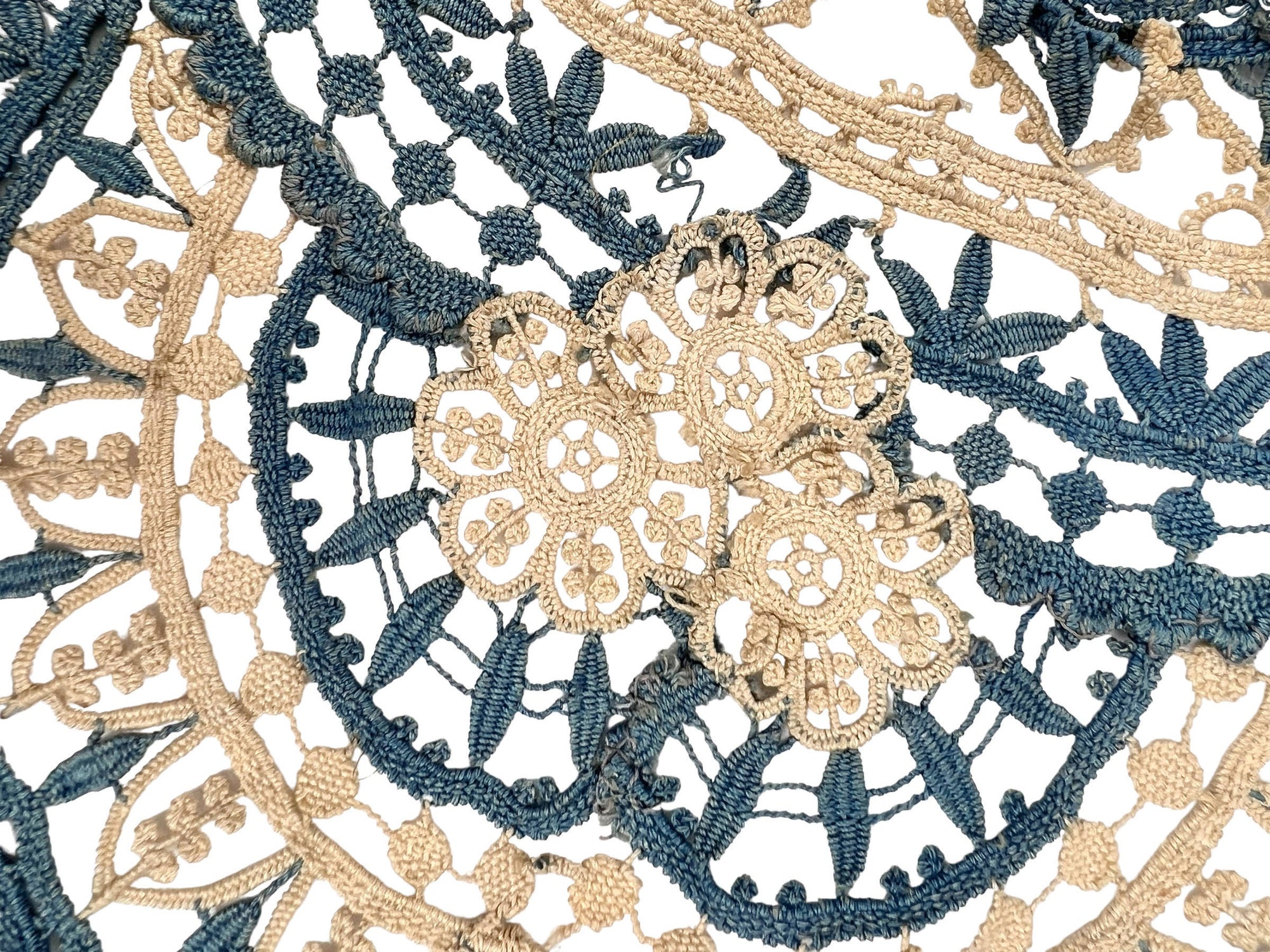 Large Antique Victorian Lace Collar Hand Made Blue & Ecru Bedfordshire ? - Poppy's Vintage Clothing