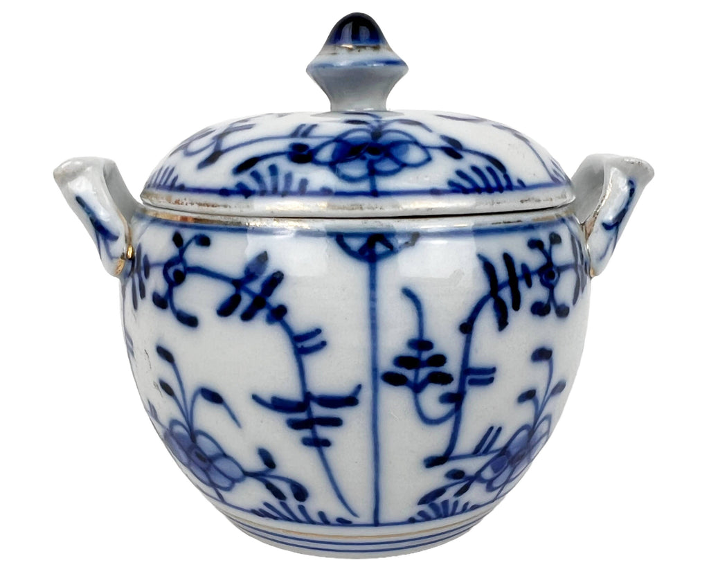 Antique 19th c Tettau Porcelain Sugar Bowl Strawflower / Blue Onion Kniglich privilegierte Porzellanmanufaktur - Poppy's Vintage Clothing