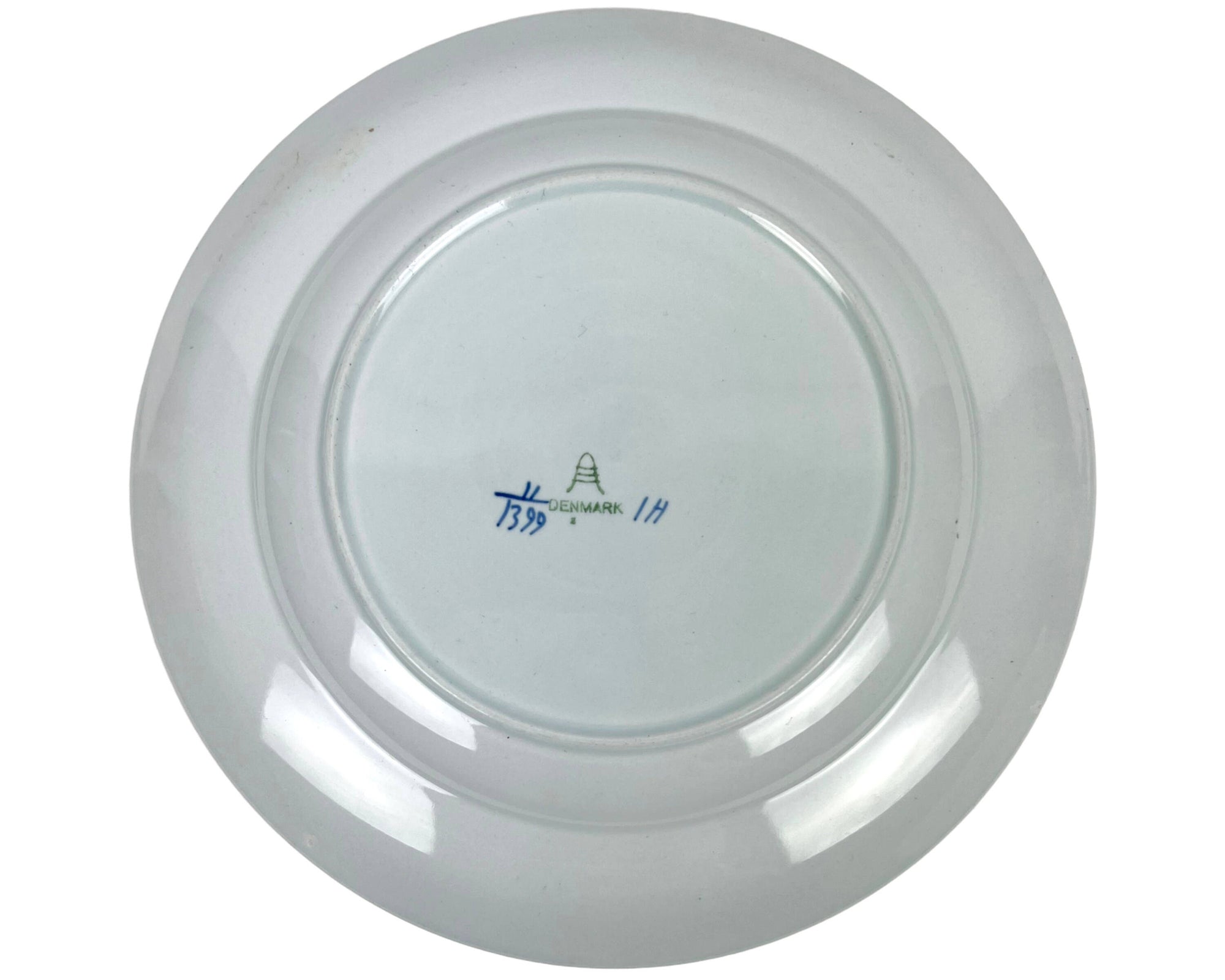 Vintage 1965 Royal Copenhagen Alumni Porcelain Traquebar Blue Salad Plate 8 1/4 - Poppy's Vintage Clothing