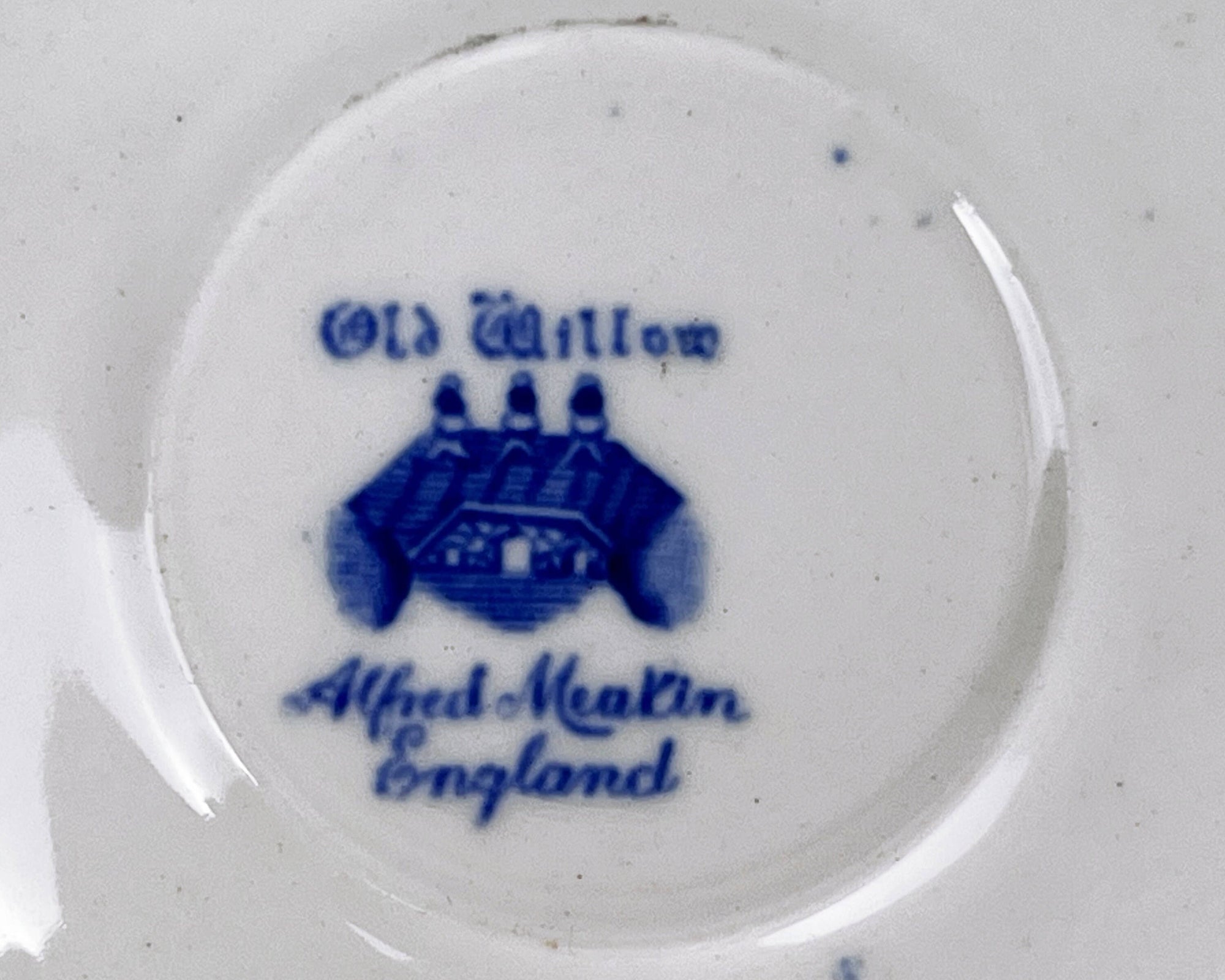 Vintage 1930s Blue Willow Cup & Saucer Alfred Meakin Old Willow - Poppy's Vintage Clothing