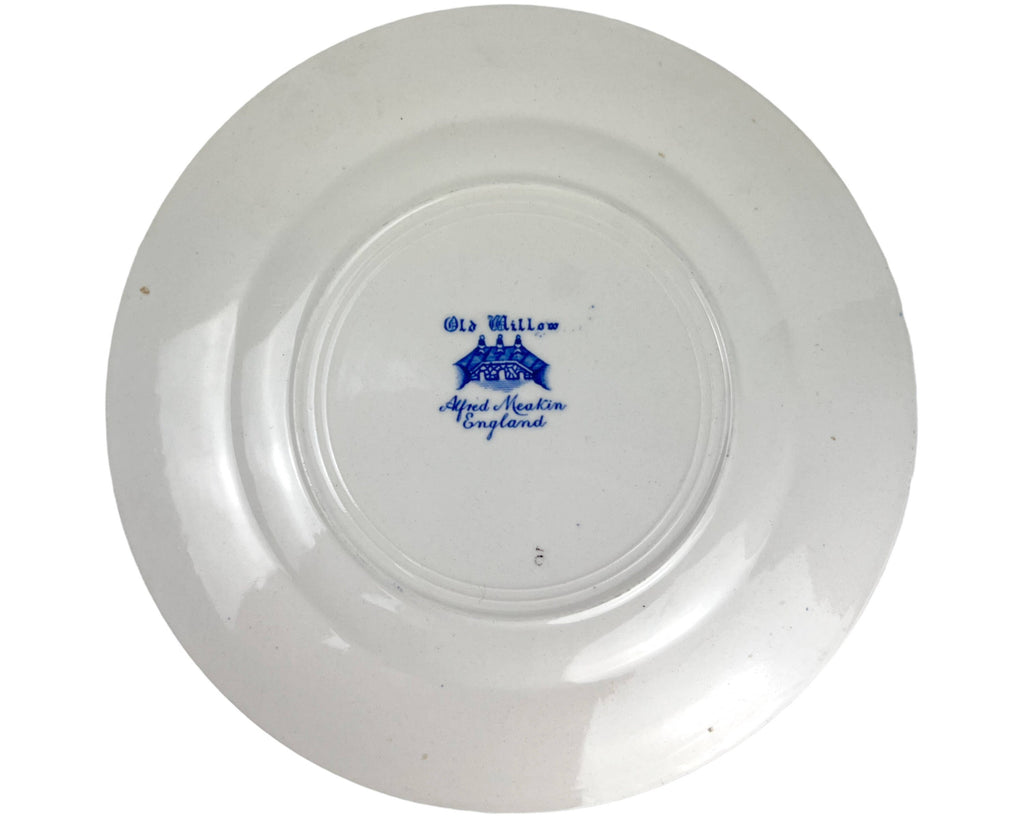 Vintage 1930s Blue Willow Luncheon Plate Alfred Meakin Old Willow 8.75 - Poppy's Vintage Clothing