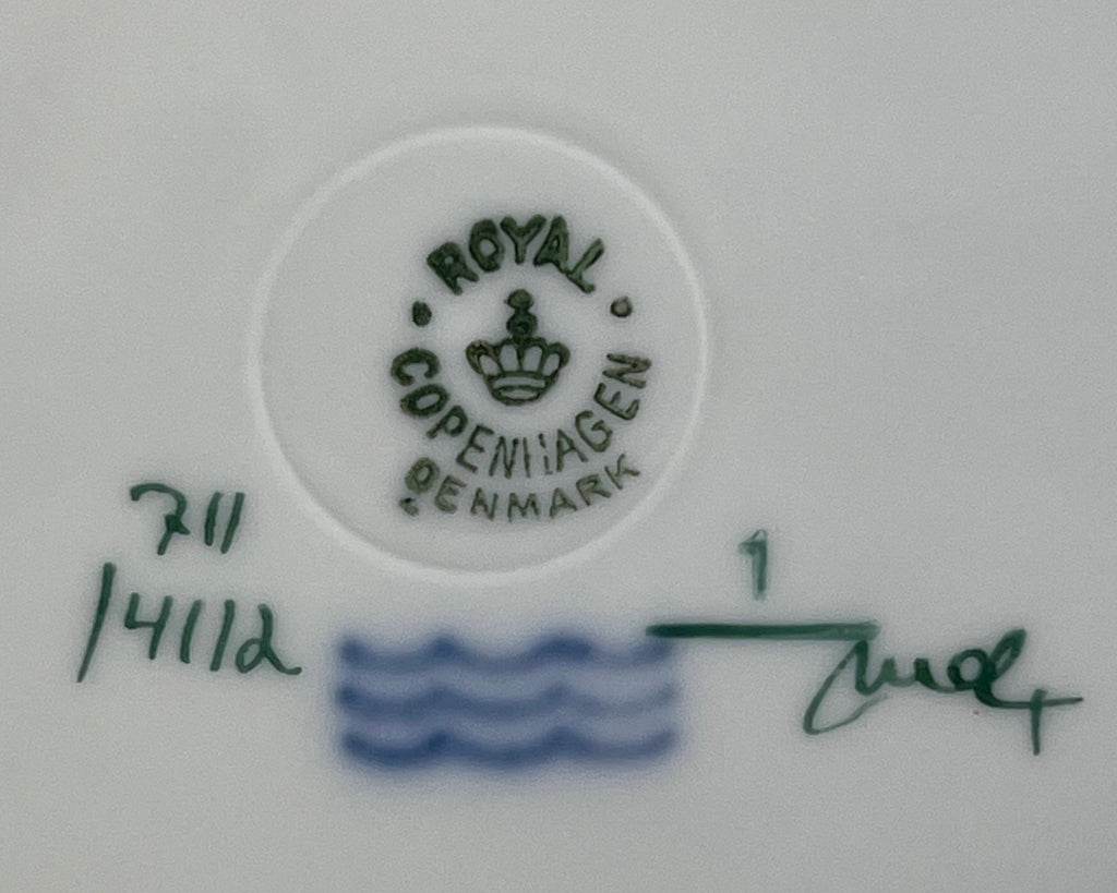 Vintage 1955 Royal Copenhagen Porcelain Brown Iris Dessert Bowl 5 1/2 - Poppy's Vintage Clothing