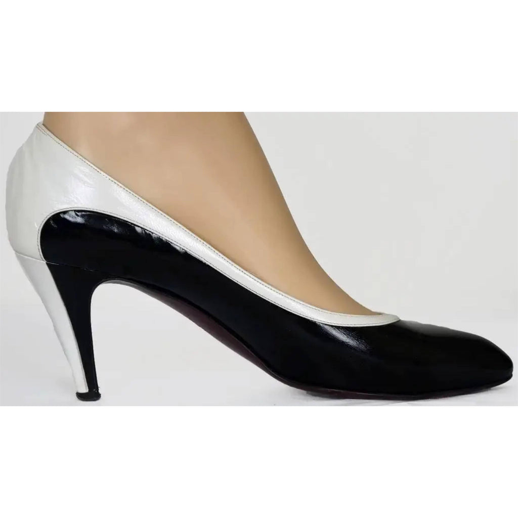Vintage 1980s Bruno Magli Shoes Black & White Pumps Size 7AA - Poppy's Vintage Clothing