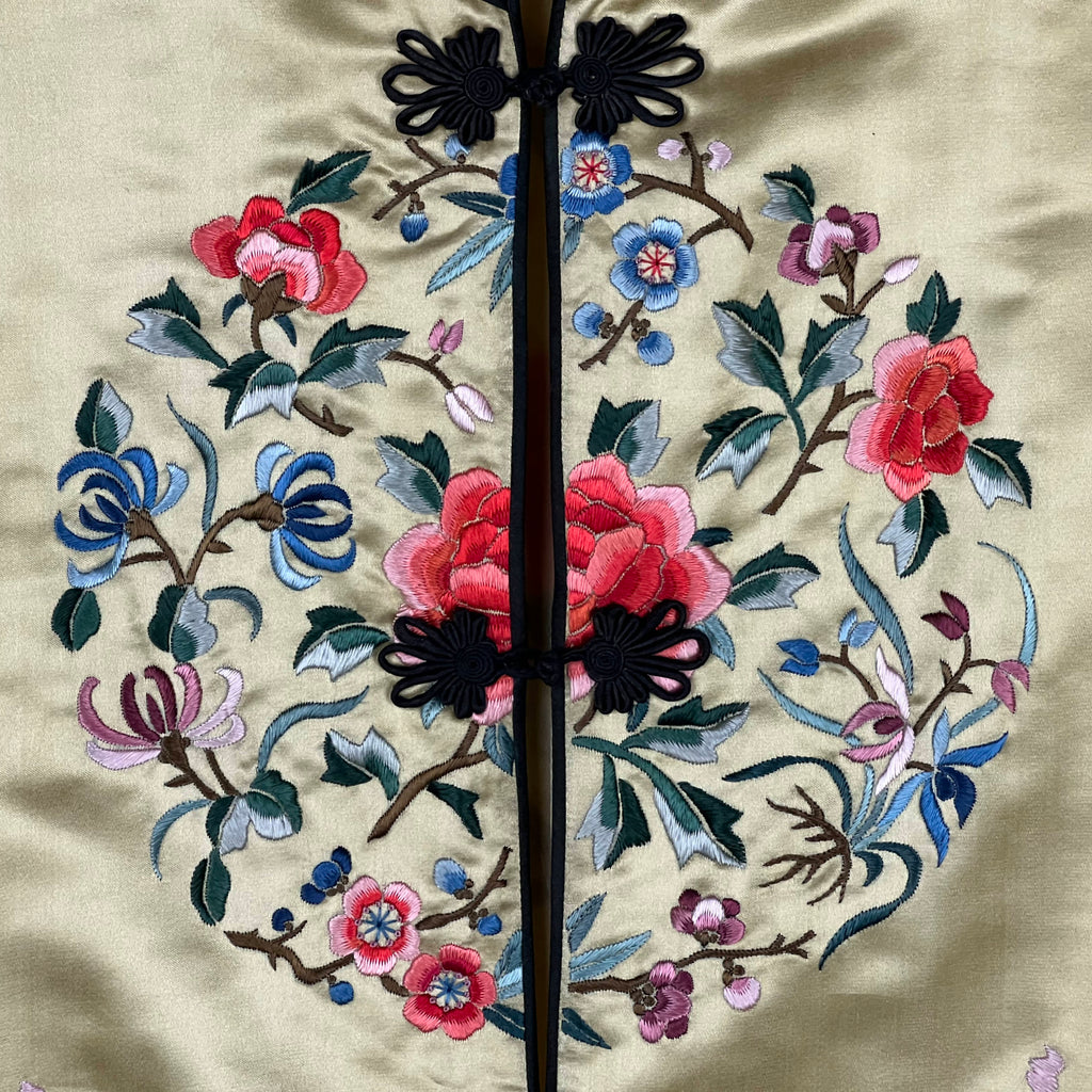 Vintage Chinese Silk Robe Hand Embroidered Floral Motifs