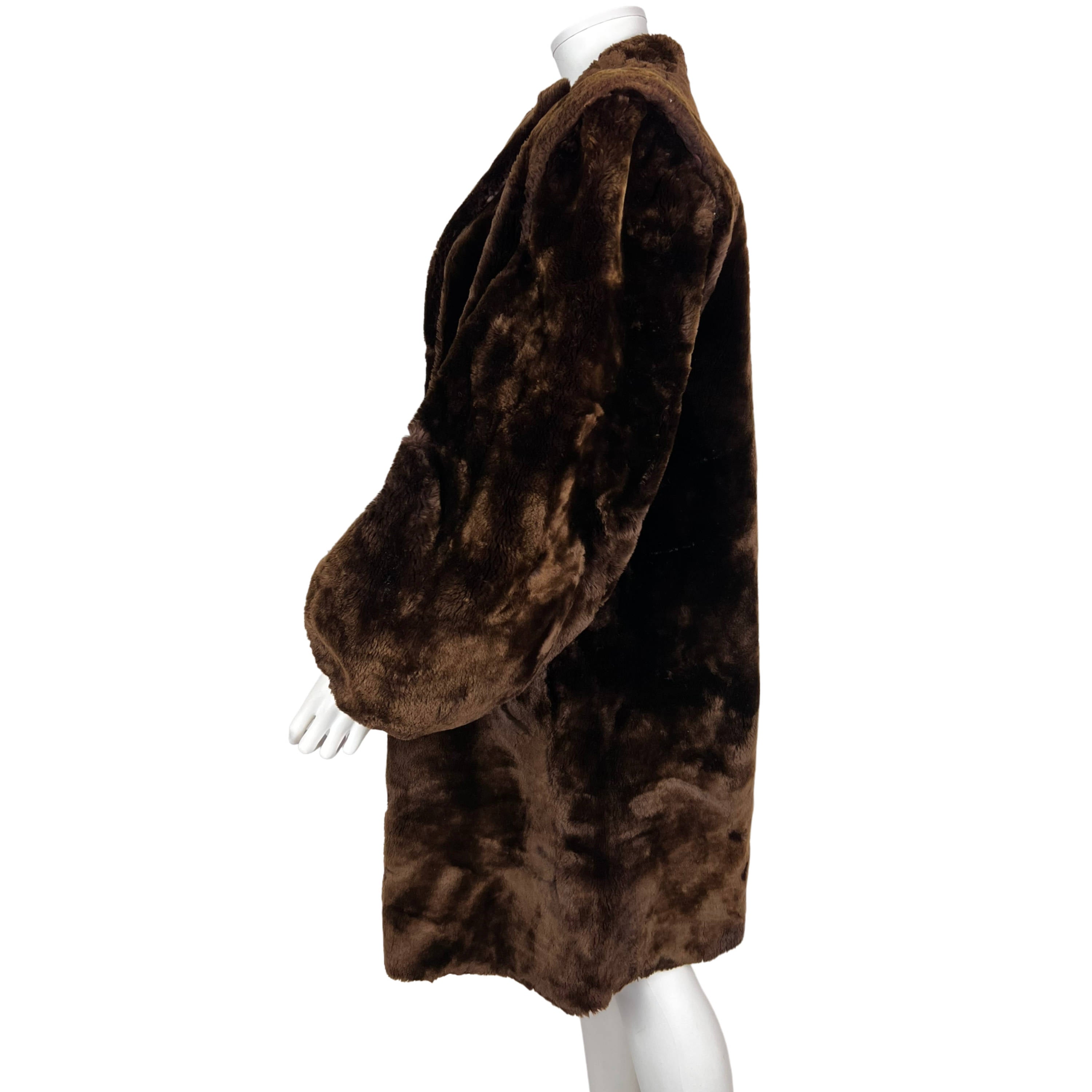 Vintage 1940s Mouton Coat Teddy Plush Fur Ladies Size M Vintage 1940s Mouton Coat Teddy Plush Fur Ladies Size M