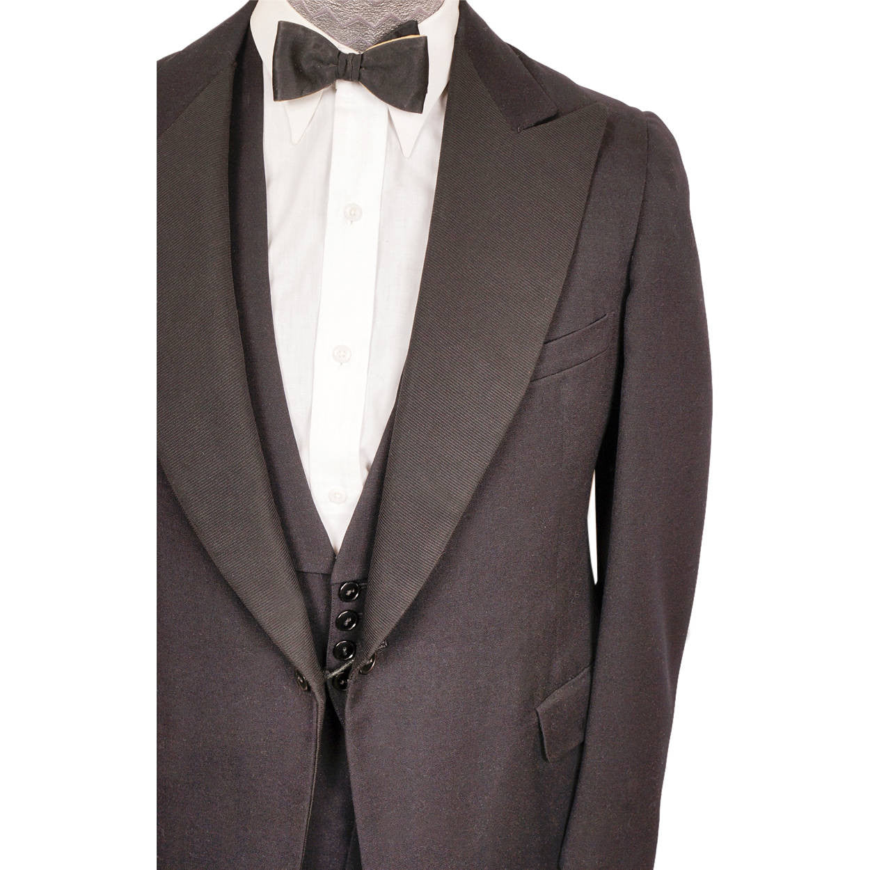 Vintage Tuxedo 3 Piece Custom Tailored 1941 SW Howarth Montreal Size Medium - Poppy's Vintage Clothing