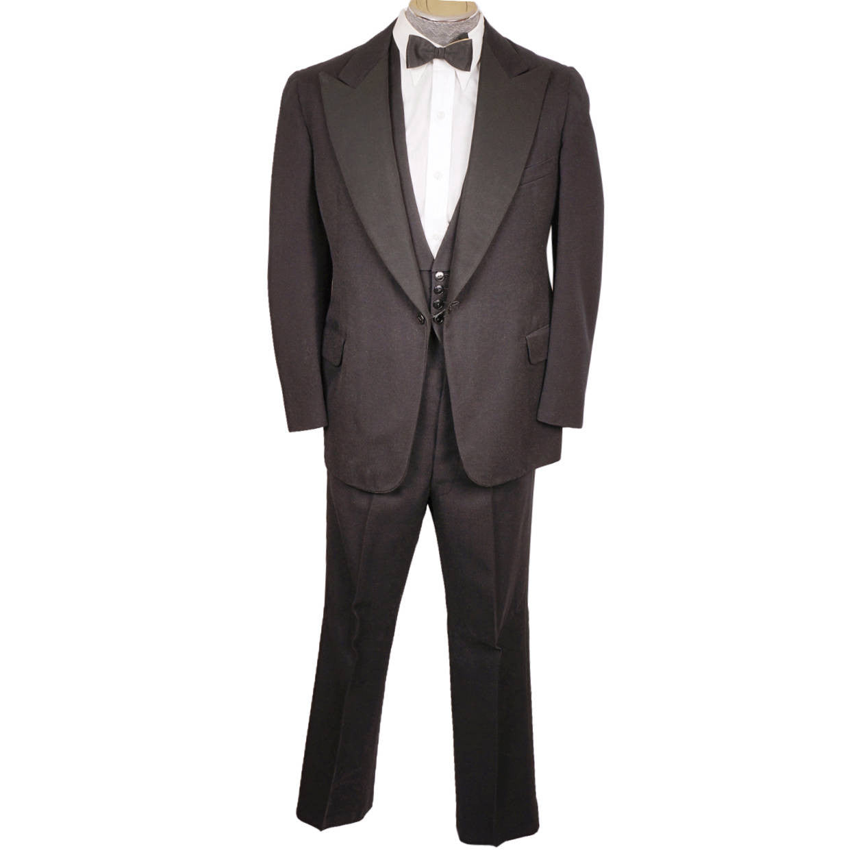 Vintage Tuxedo 3 Piece Custom Tailored 1941 SW Howarth Montreal Size Medium - Poppy's Vintage Clothing