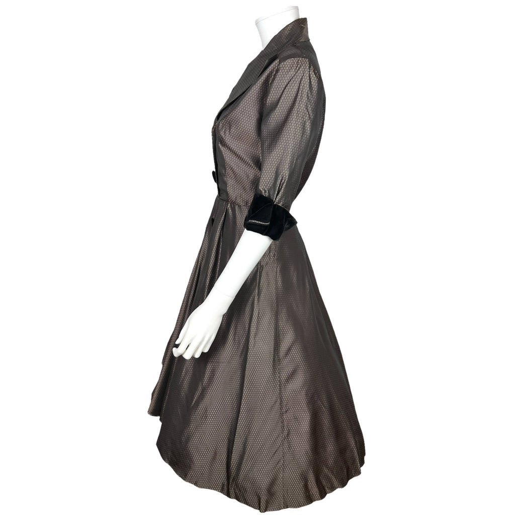 Vintage 1950s Taffeta Dress with Black Velvet Trim Size M