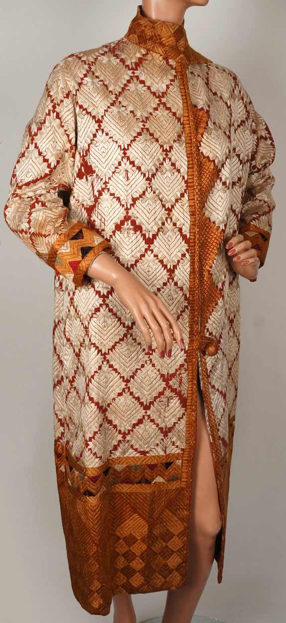 1920s Art Deco Flapper Coat in Cream and Amber Silk Embroidery - Poppy's Vintage Clothing