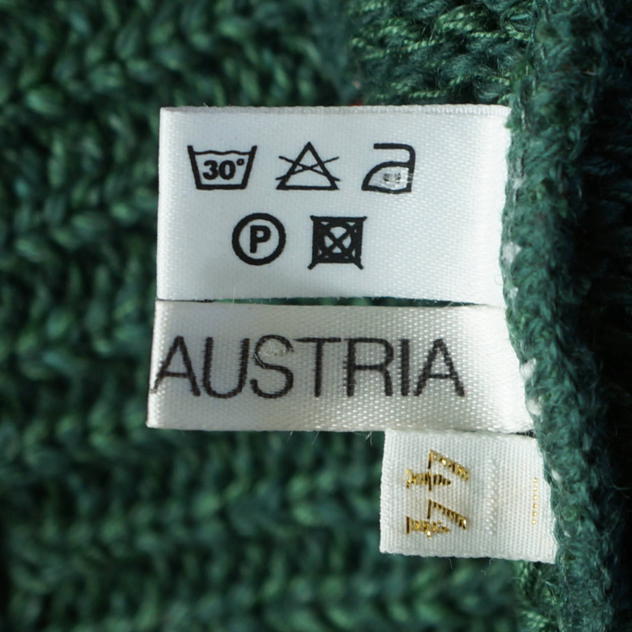 Vintage Austrian Sweater Trachten Traditional Style Hand Knit Ladies Size L - Poppy's Vintage Clothing