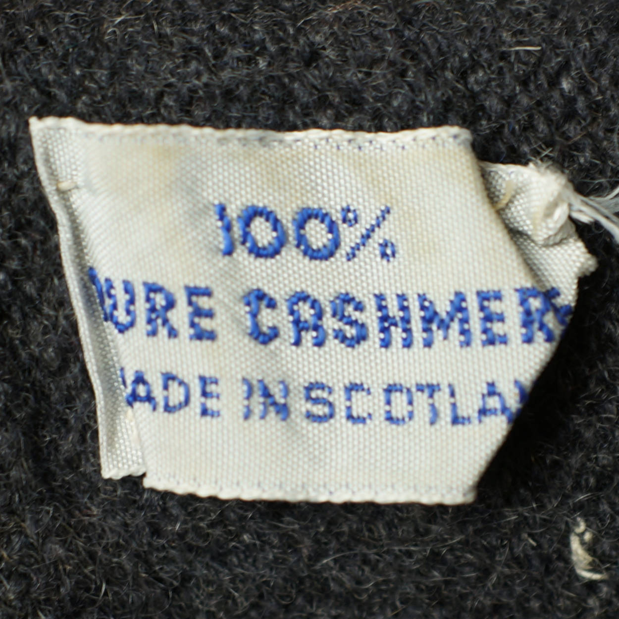 Vintage 1970s Ballantyne Scottish Cashmere Sweater Argyle Pullover Turtleneck M - Poppy's Vintage Clothing