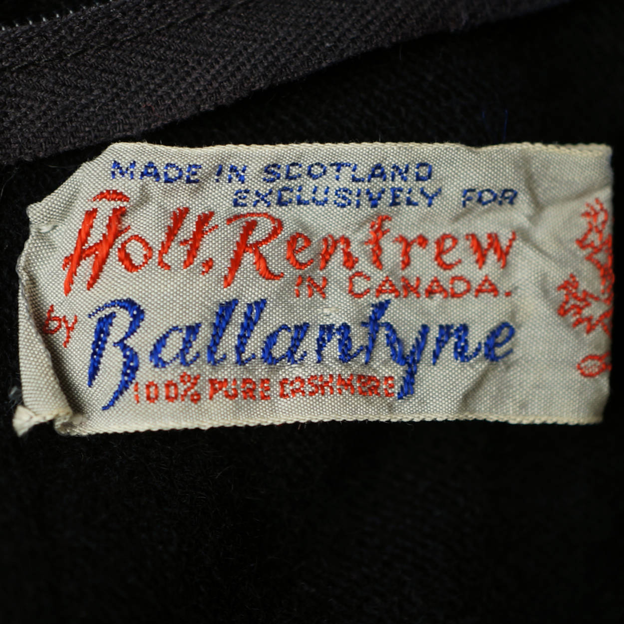 Vintage 1960s Scottish Cashmere Sweater Pantsuit by Ballantyne Scotland Size S M - Poppy's Vintage Clothing