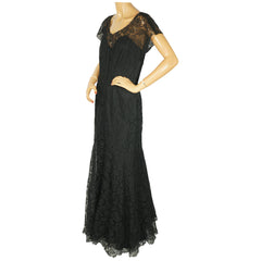Vintage 1930s Evening Gown Black Chantilly Lace Dress Fishtail Ball Gown Sz M L - Poppy's Vintage Clothing