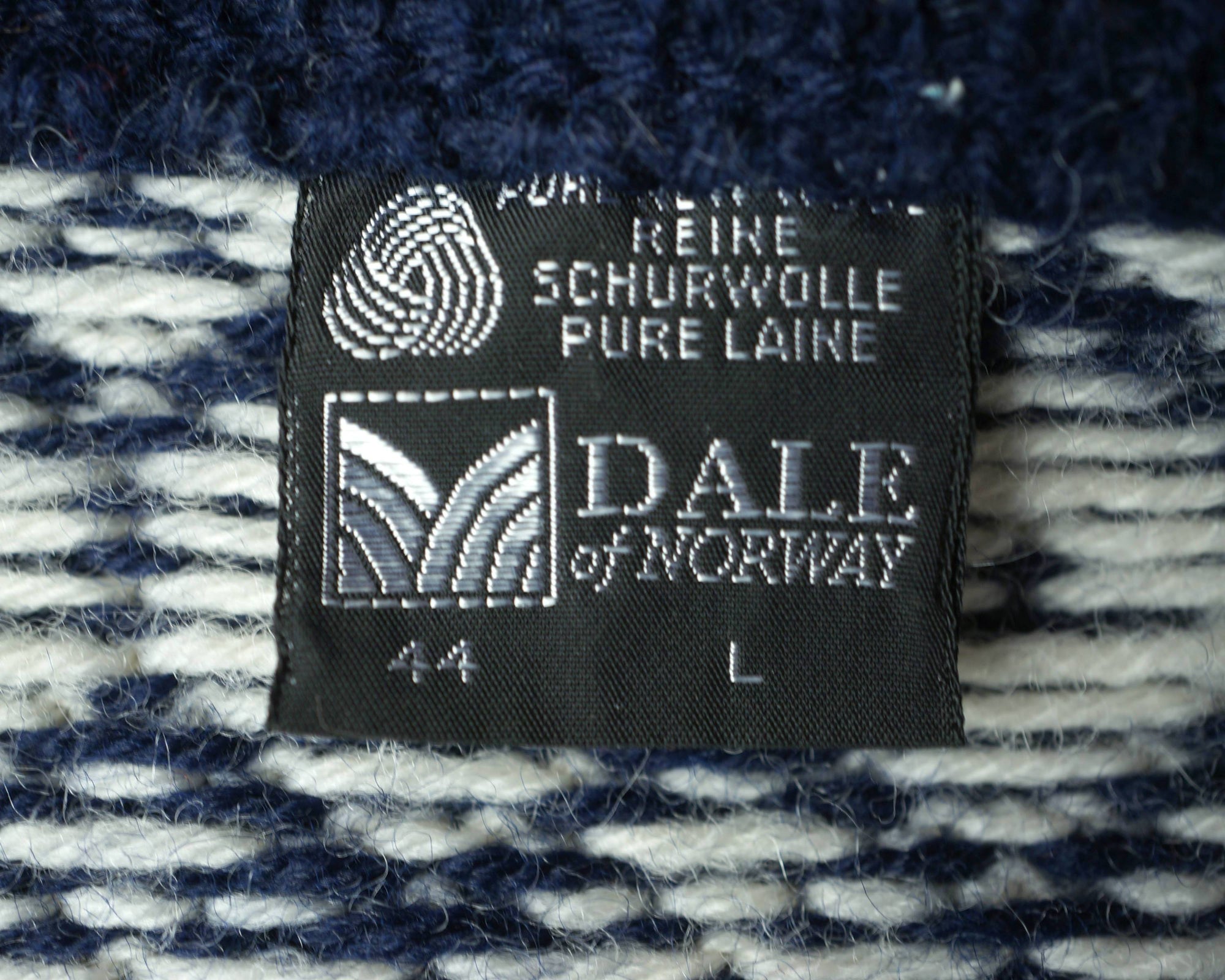 Vintage Dale of Norway Cardigan Sweater Blue Nordic Pattern Ladies Size L 44 - Poppy's Vintage Clothing