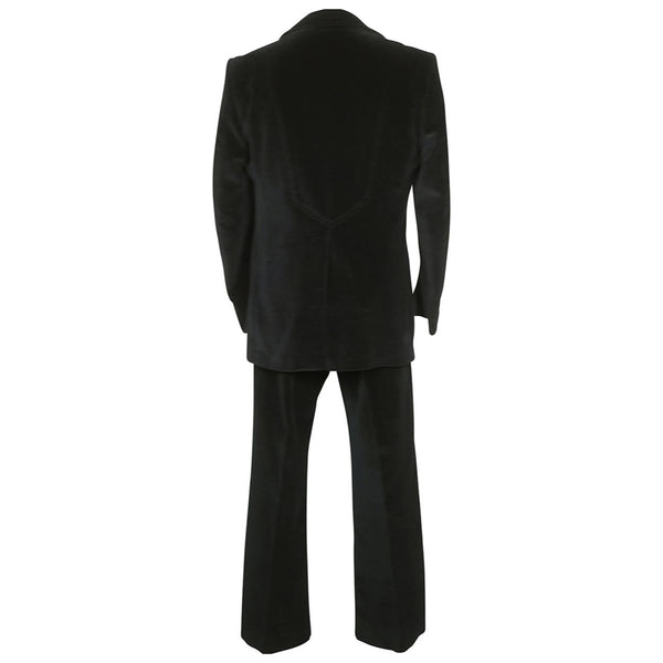 https://www.poppysvintageclothing.com/cdn/shop/products/Dandy-Black-Velvet-Mens-Suit-Group-II-2_grande.jpg?v=1594446728