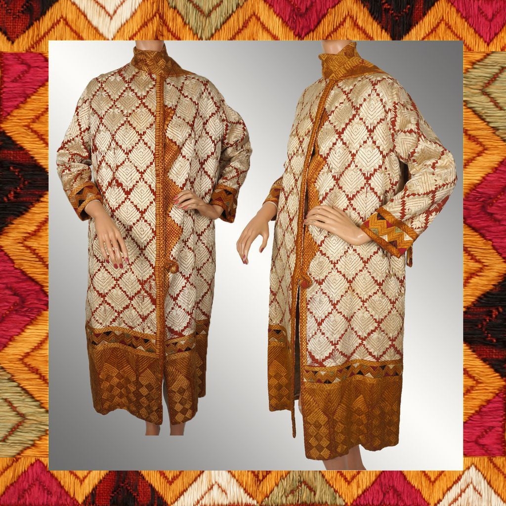 1920s Art Deco Flapper Coat in Cream and Amber Silk Embroidery - Poppy's Vintage Clothing