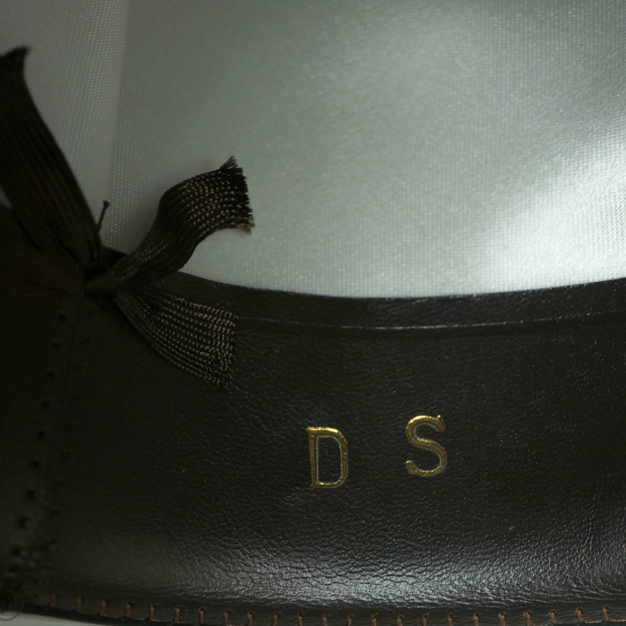 Vintage 1960s Dobbs West Hat Open Trail Style Thin Band Size 7 1/8  - Poppy's Vintage Clothing