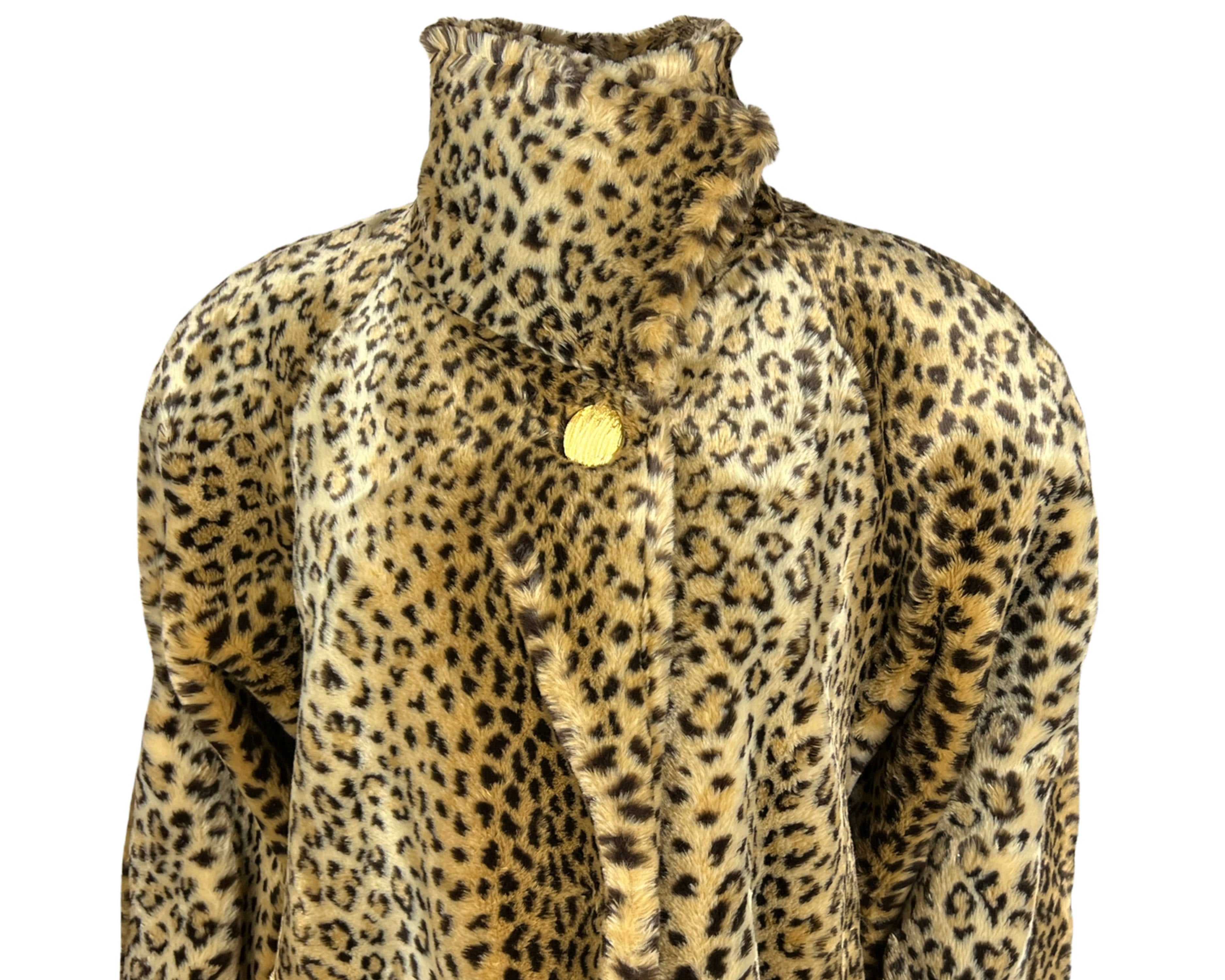 ジャケット・アウター 80s DONNY BROOK short length fur jacket Vintage 1980s Ladies Donnybrook Faux Fur Coat Leopard Print