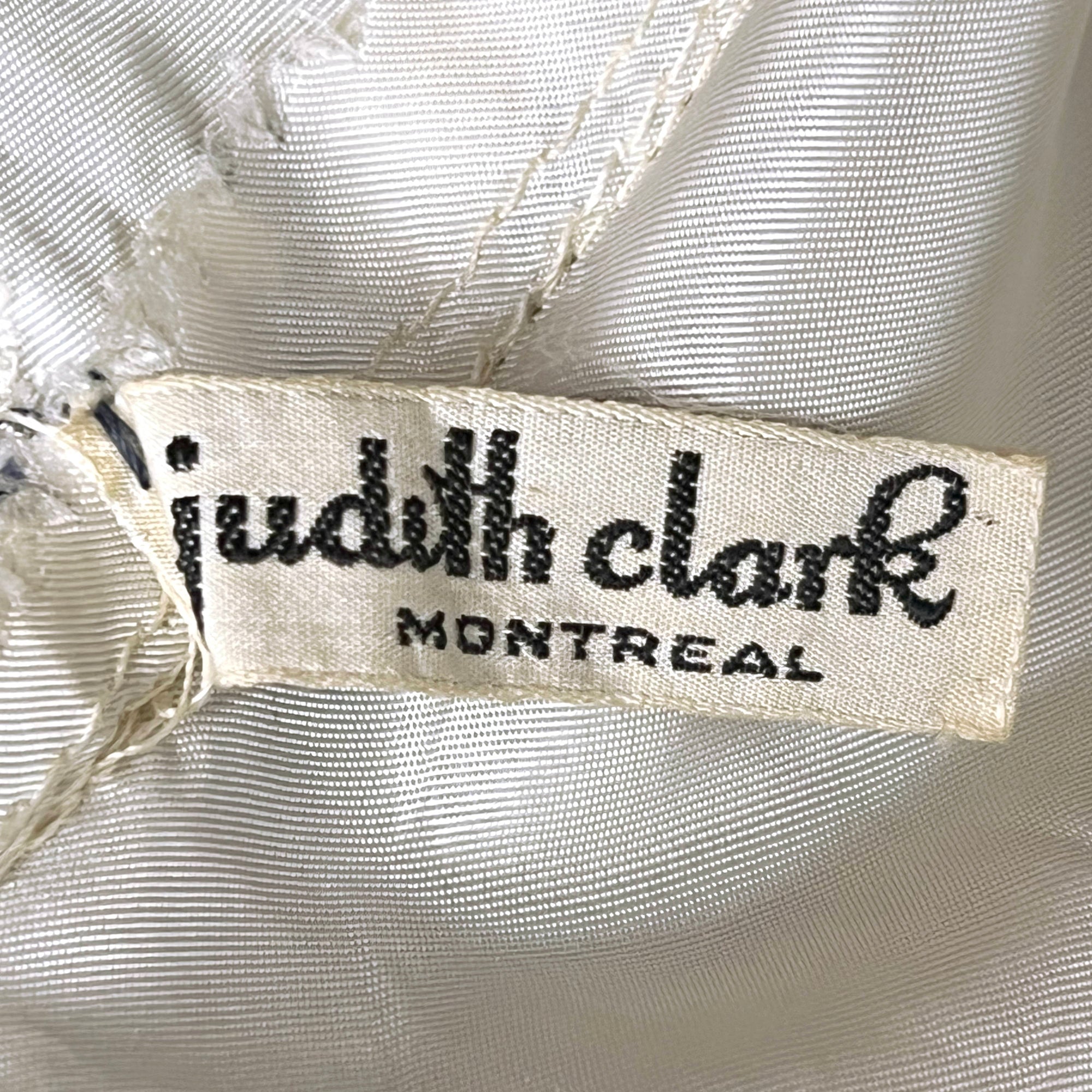 Vintage 1950s Tulle Dress w Embroidered Netting Size M