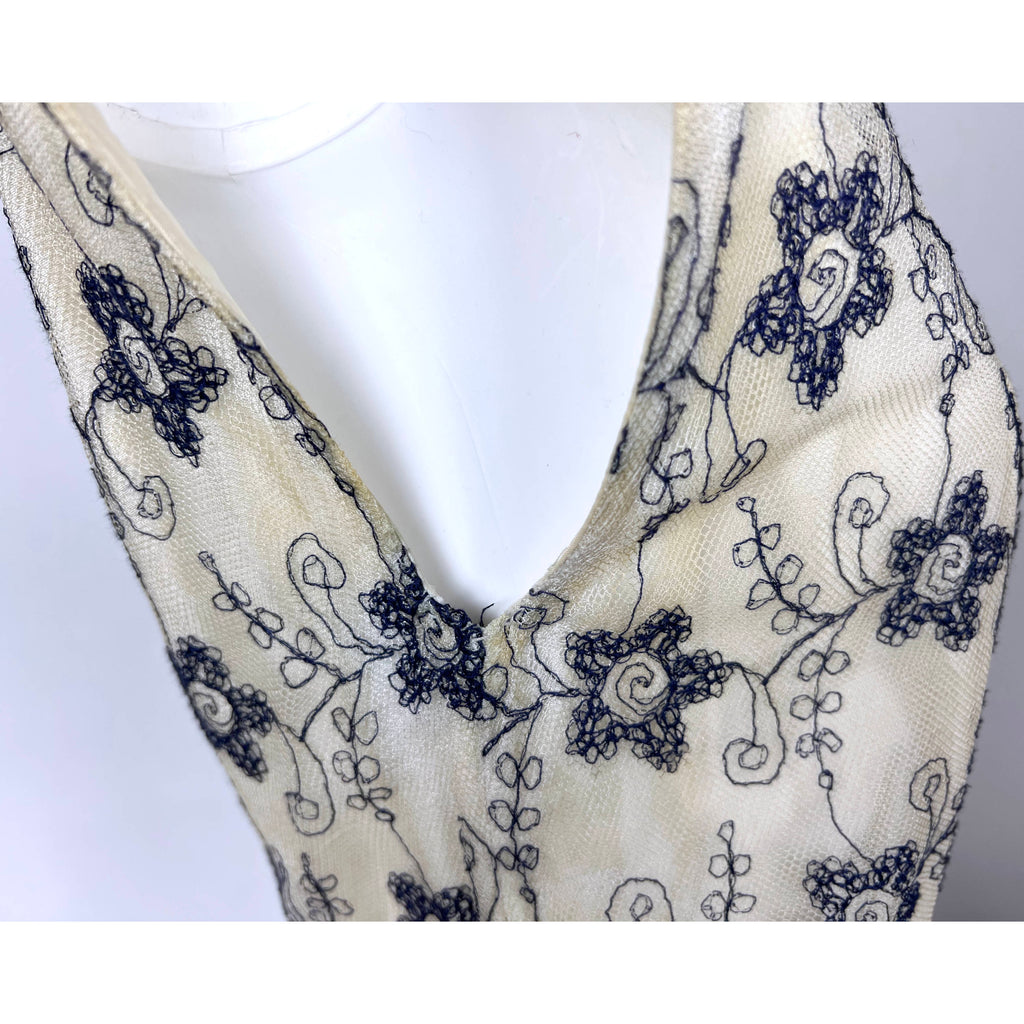 Vintage 1950s Tulle Dress w Embroidered Netting Size M
