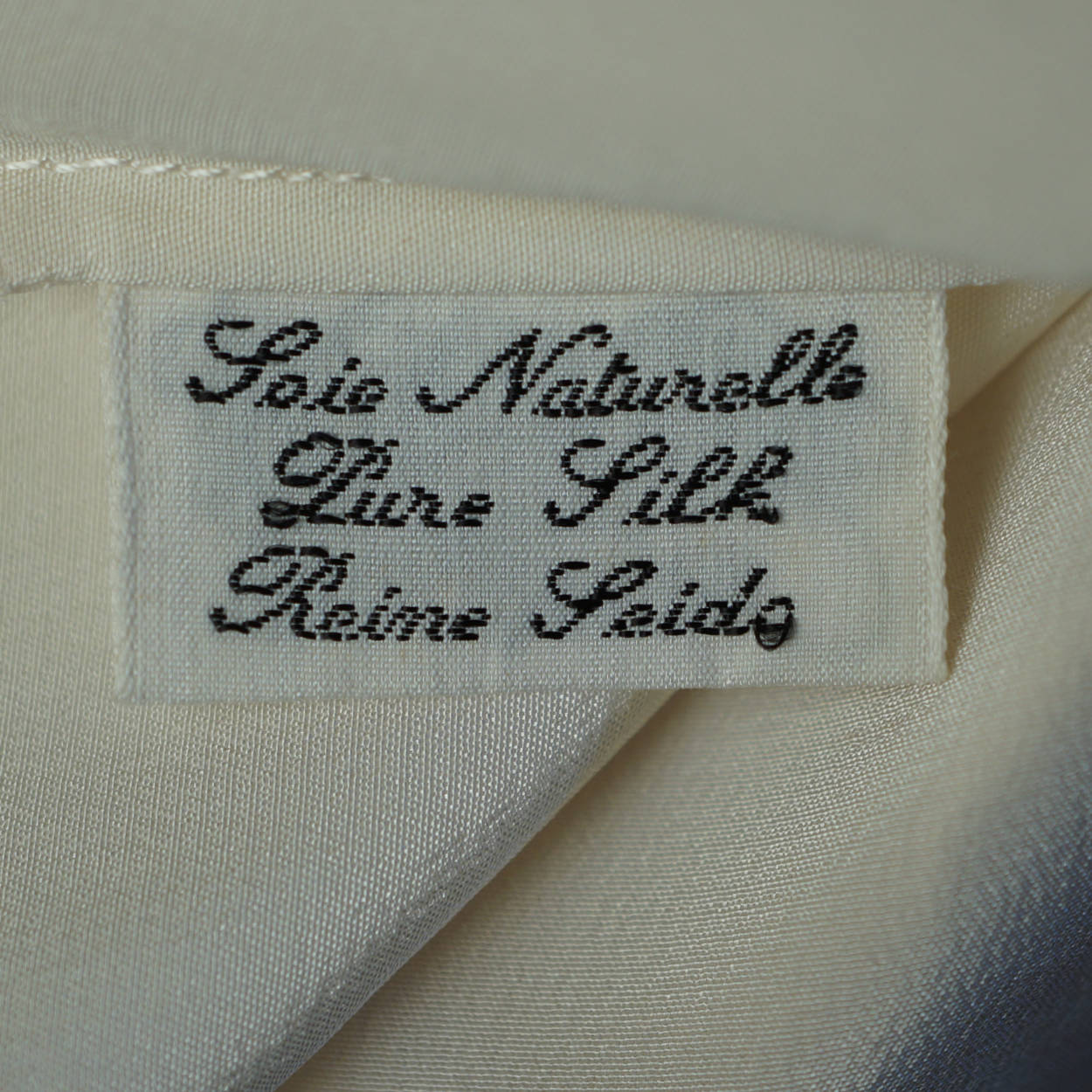 Vintage 1960s Floral Embroidered Pure Silk Blouse Short Sleeve Shirt Size M 36 - Poppy's Vintage Clothing