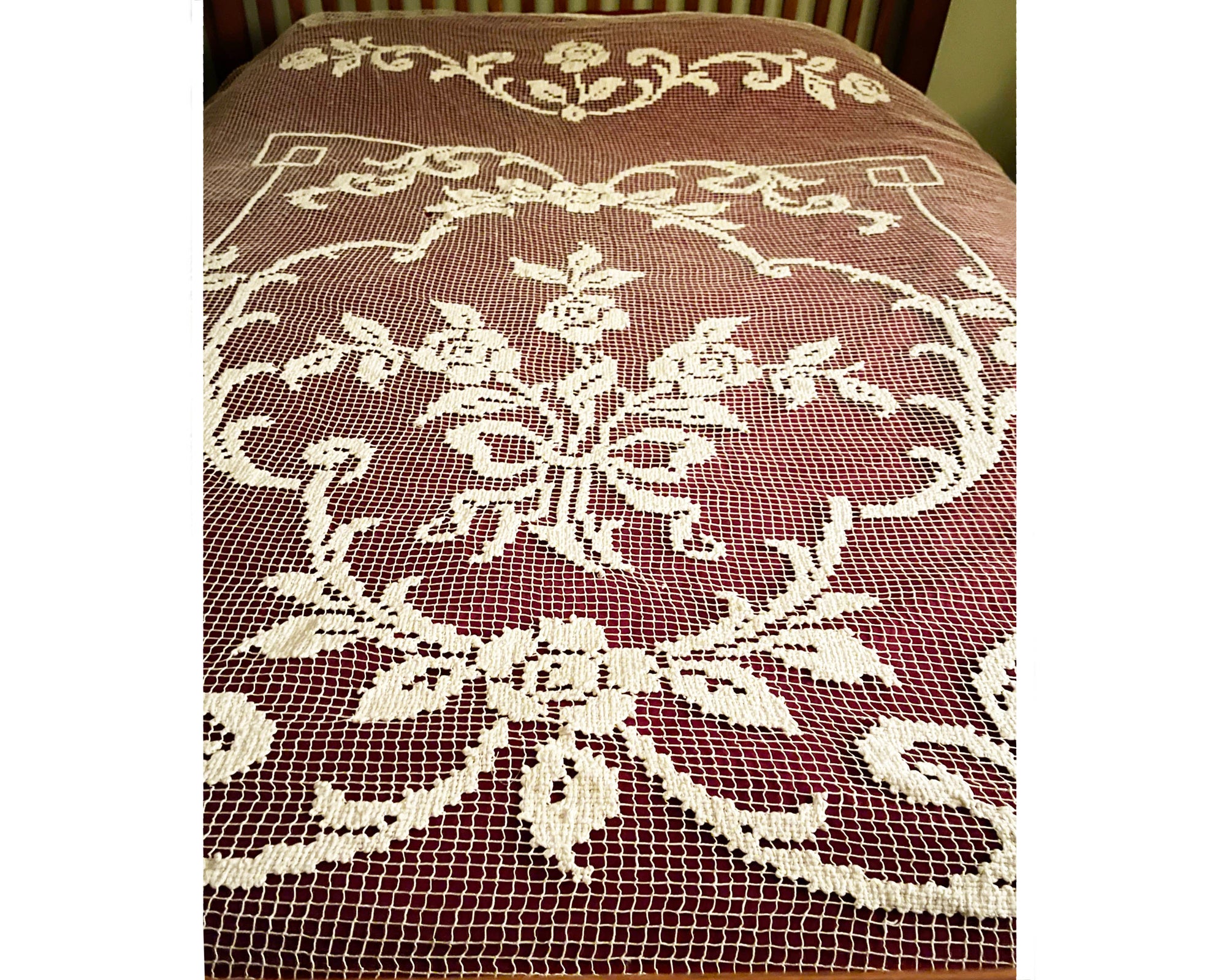 Antique Handmade Lace Bedspread Fishermans Net Filet Lacis