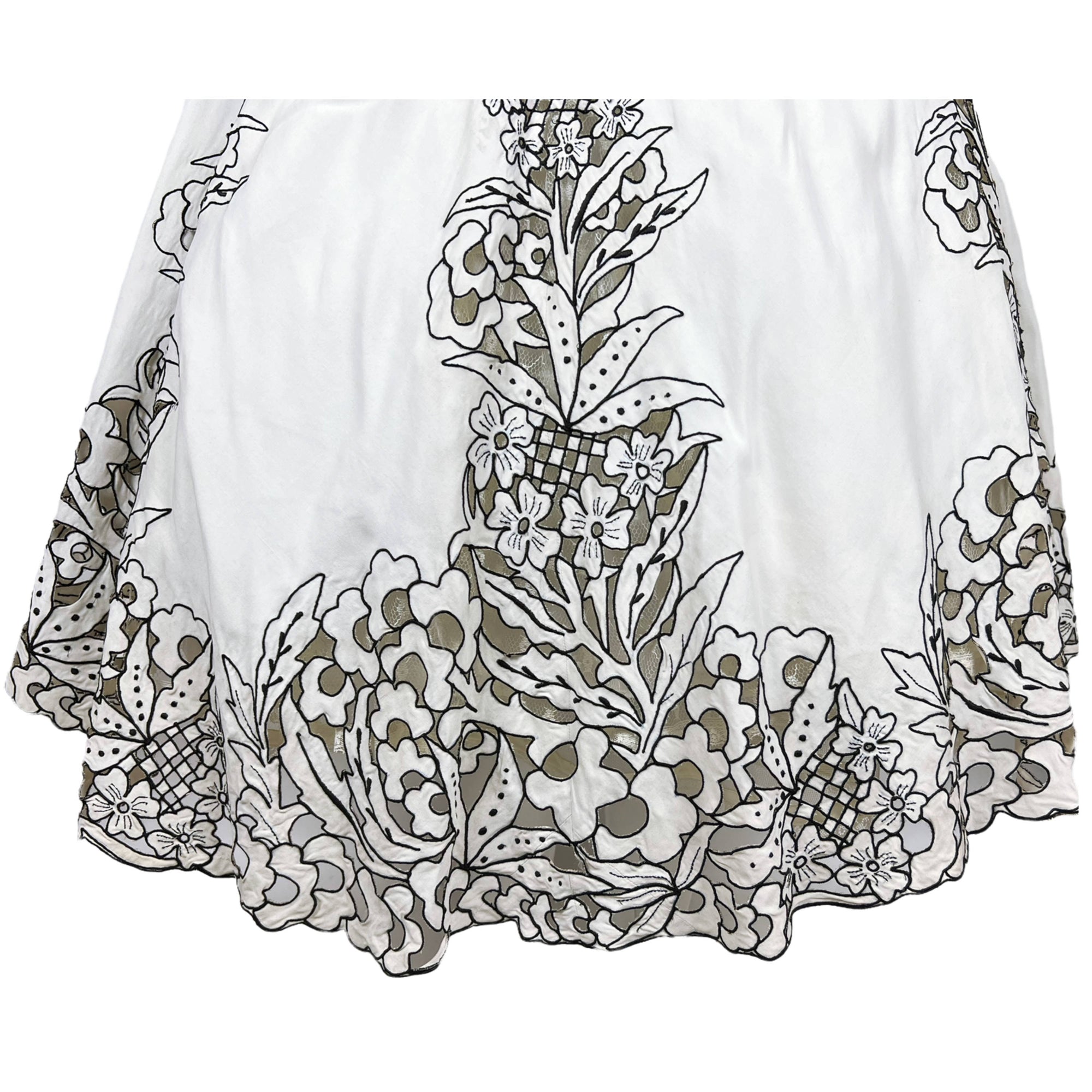 Vintage 1950s Dress White with Black Outlined Cutwork Size M